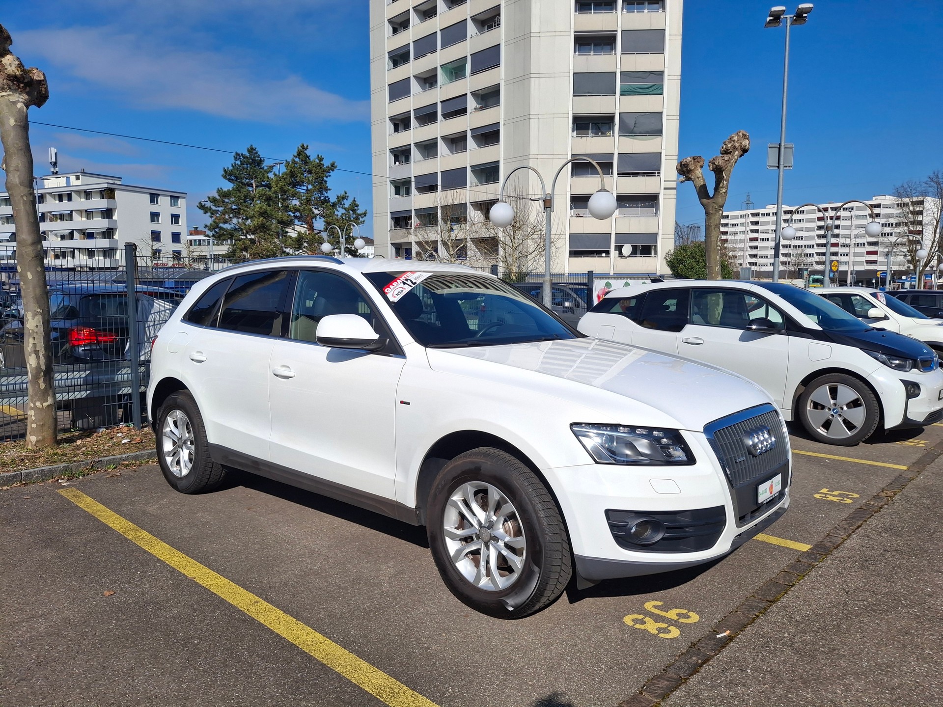 AUDI Q5 2.0 TFSI quattro S-tronic-showroom-element-2