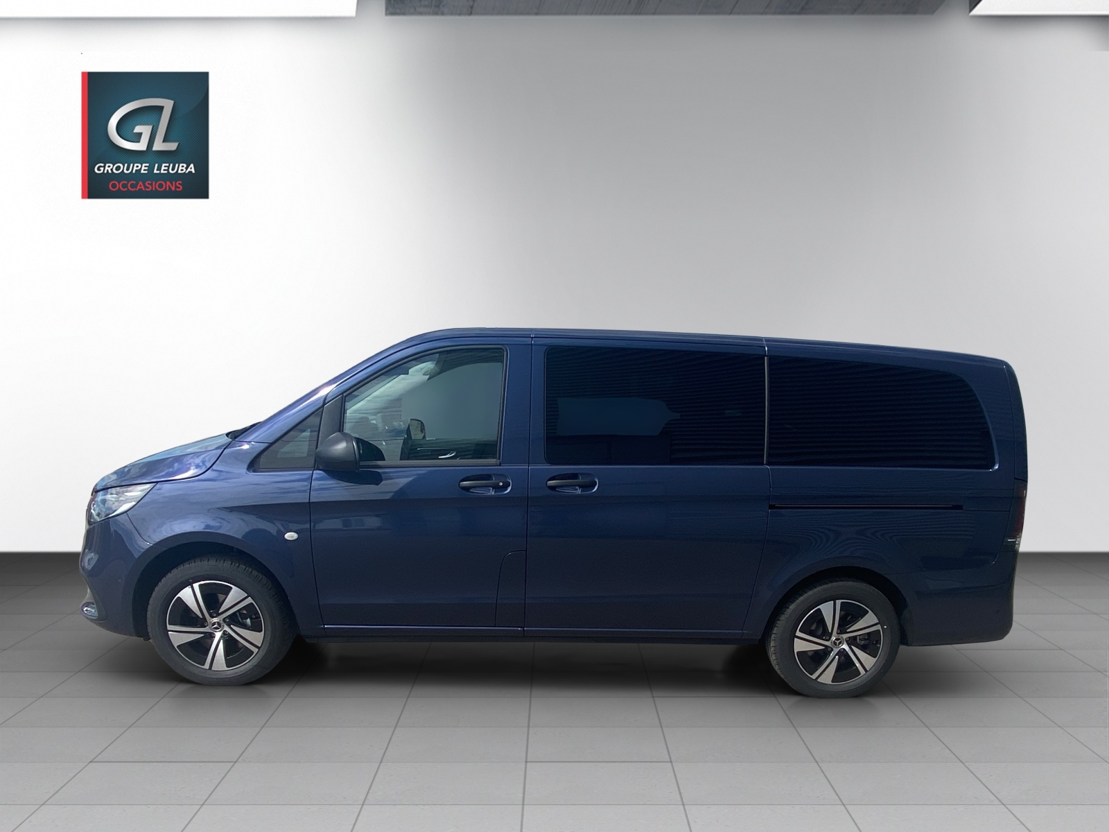 MERCEDES-BENZ Vito 116 CDI Lang Select Family Tourer 4Matic 9G-Tronic-showroom-element-1