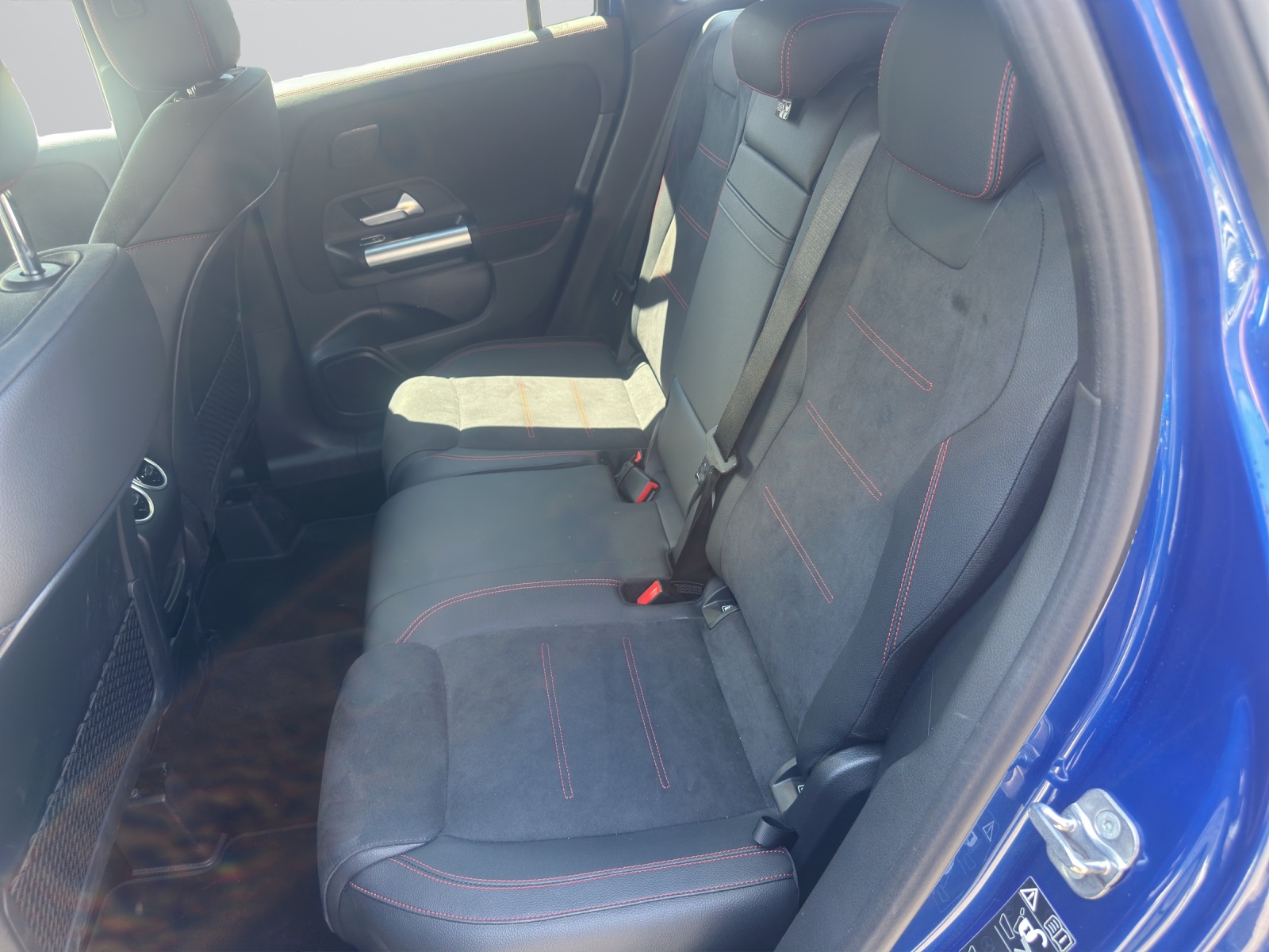 Image MERCEDES-BENZ GLA-200 GLA 200 7G-DCT