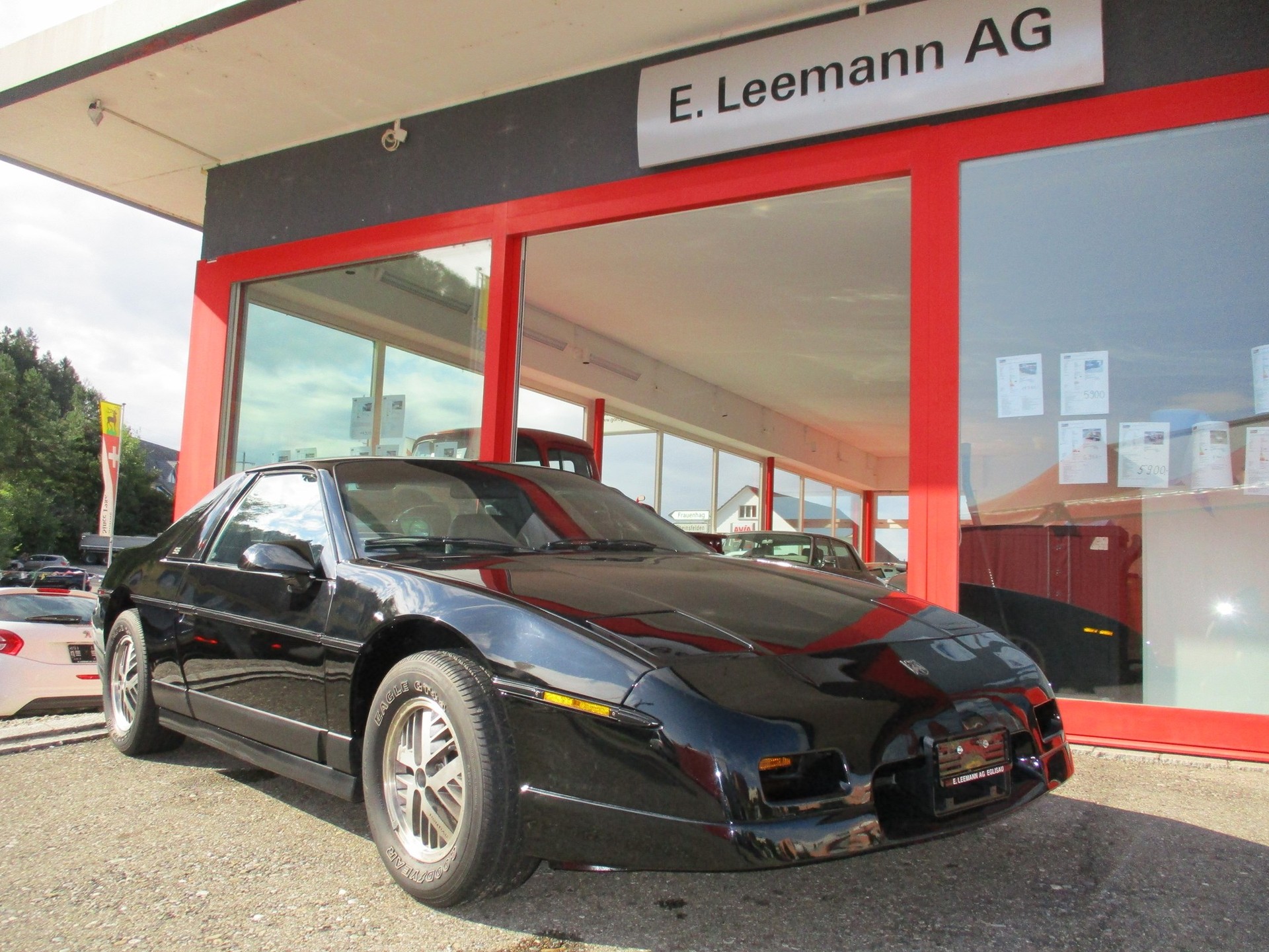 PONTIAC FIERO