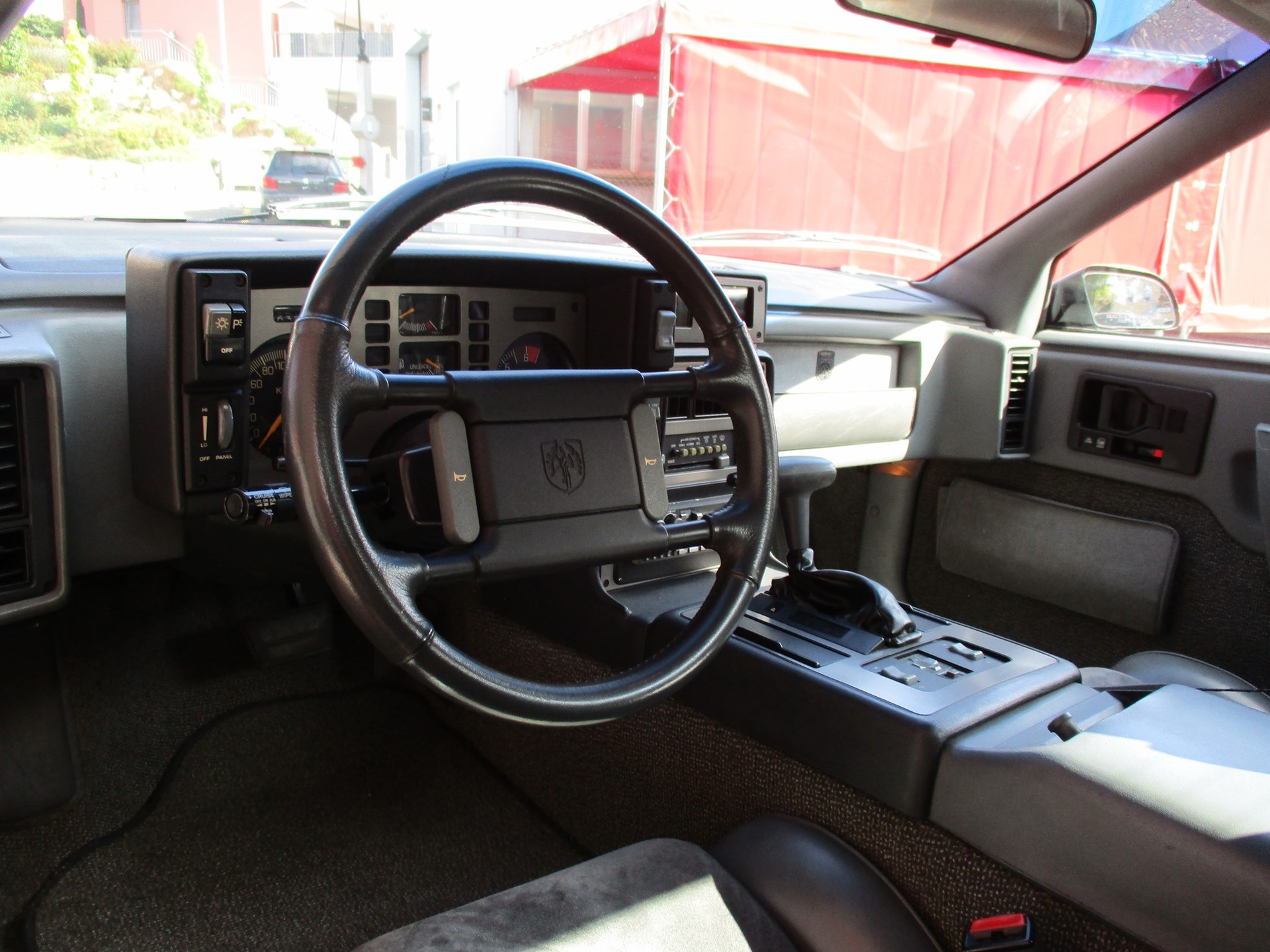 PONTIAC FIERO-image-12