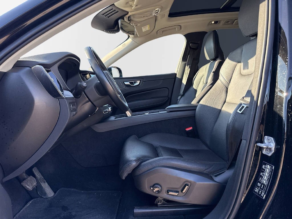 VOLVO XC60 2.0 T6 TE R-Design Expre. eAWD-image-14