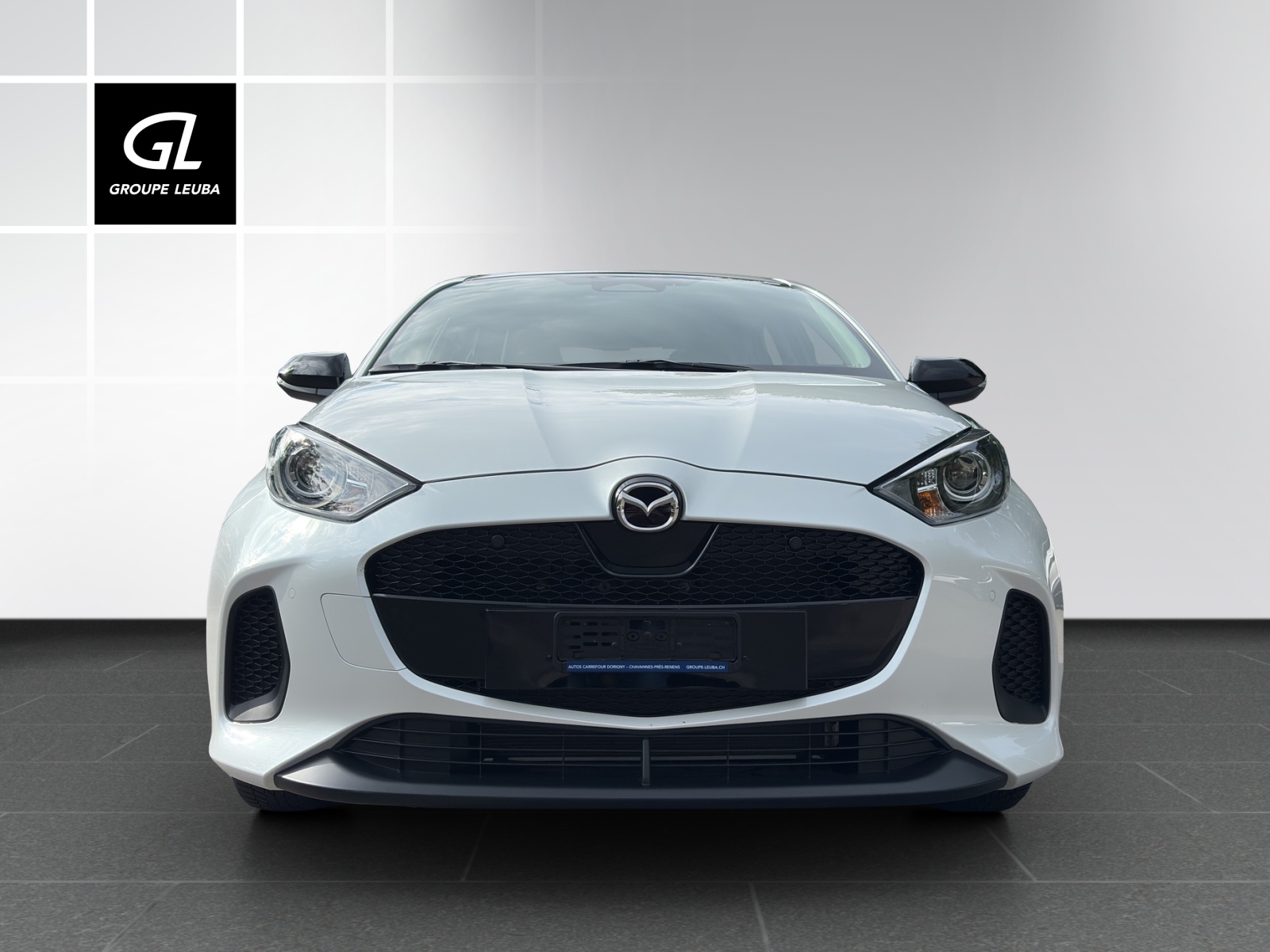 MAZDA 2 Hybrid Exclusive-line-showroom-element-1