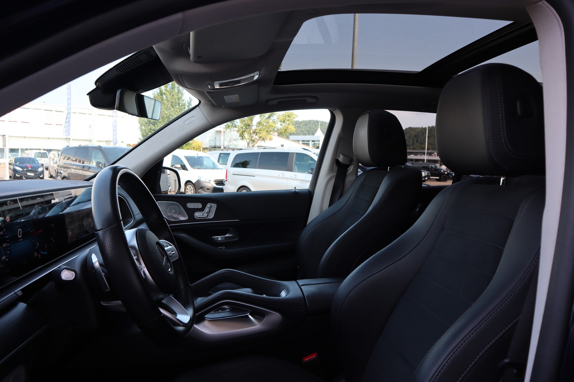 MERCEDES-BENZ GLE 300 d 4Matic AMG Line 9G-Tronic ***7-Sitzer***-showroom-element-3