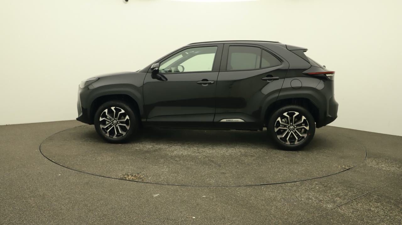 TOYOTA YARIS CROSS 1.5 Sport e-CVT-showroom-element-1