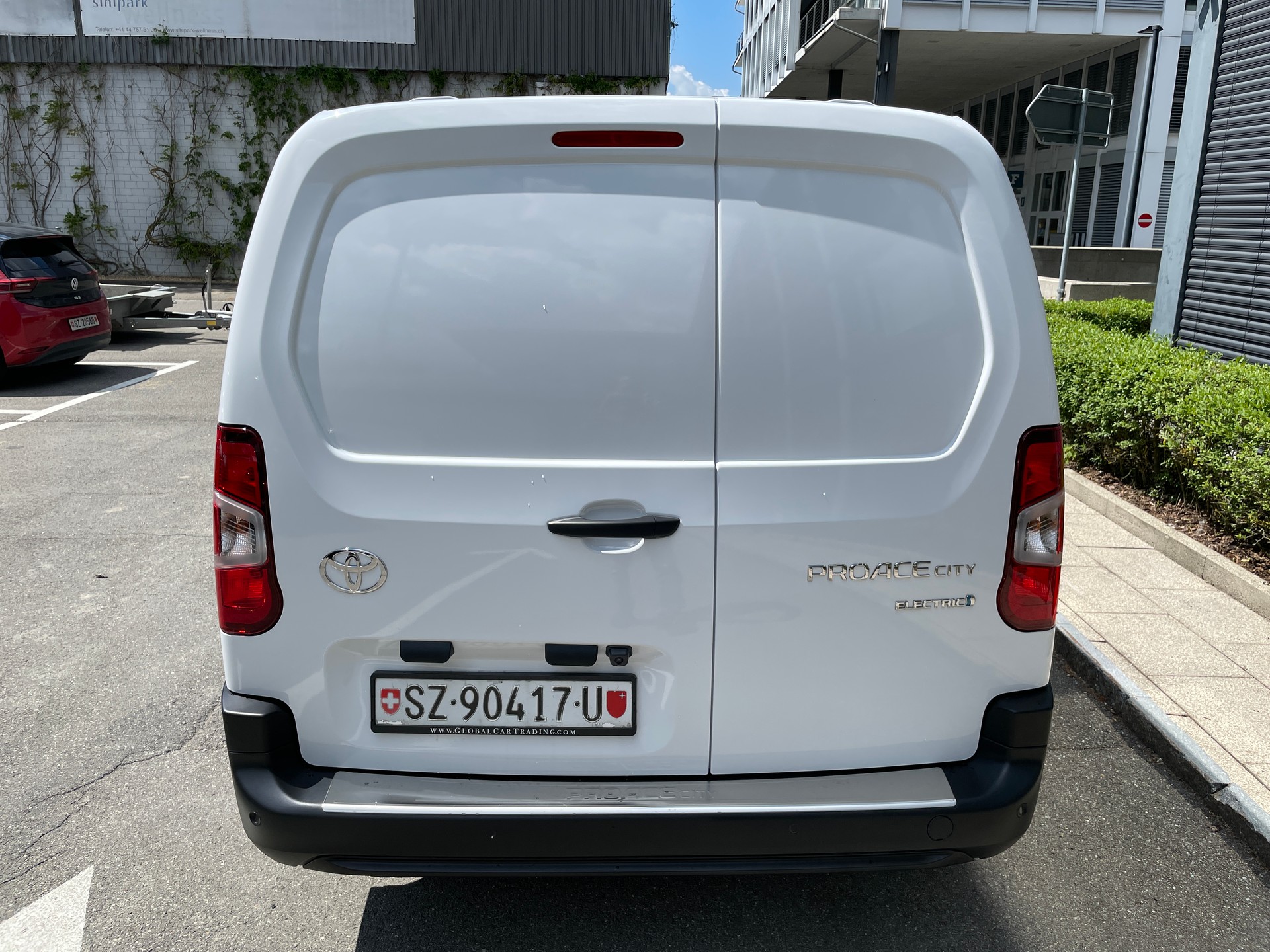 TOYOTA Proace City Van EV 50 kWh Advanced Long-showroom-element-3