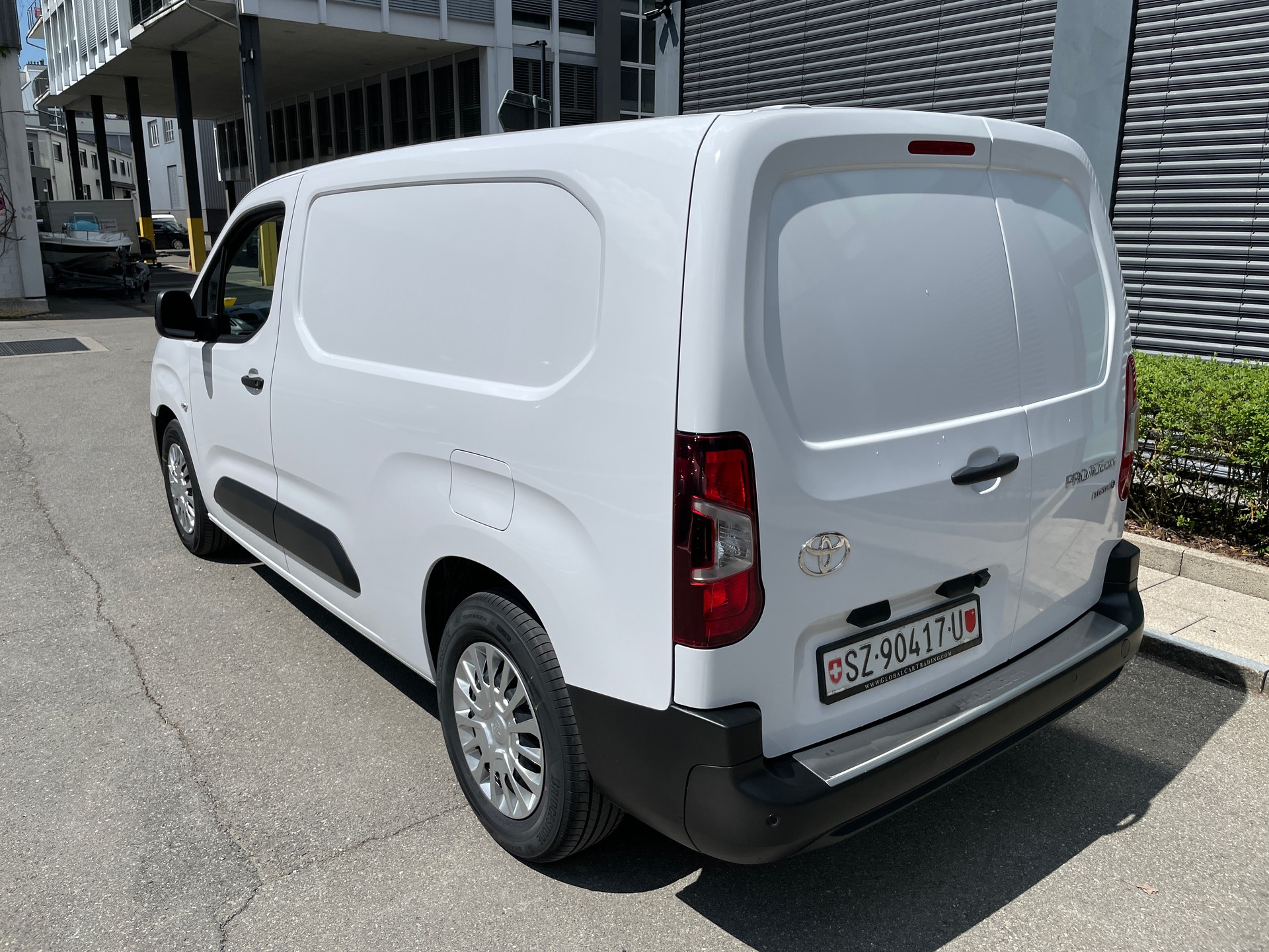 TOYOTA Proace City Van EV 50 kWh Advanced Long-showroom-element-2