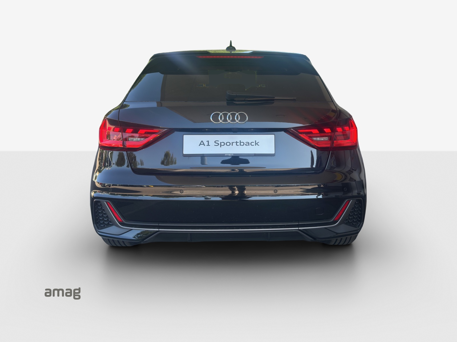 AUDI A1 Sportback 30 TFSI S Line Attraction-showroom-element-3