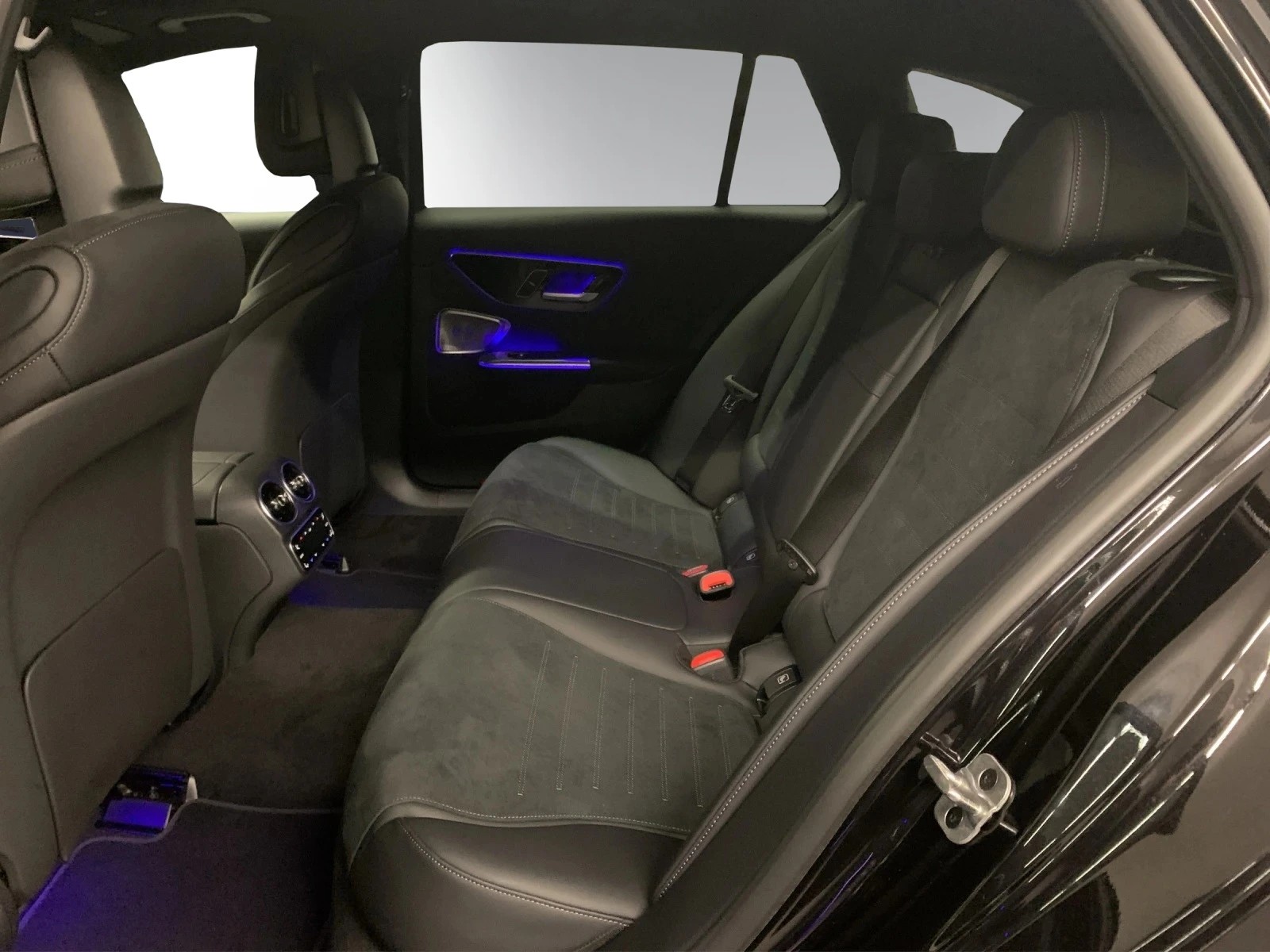 Image MERCEDES-BENZ C-220 C 220 d T 4 Matic Swiss Star