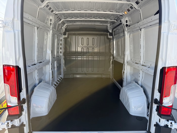 OPEL Movano 2.2 d 3.5t L2H2 140 PS Neues Modell 2025 Acquistare in vendita