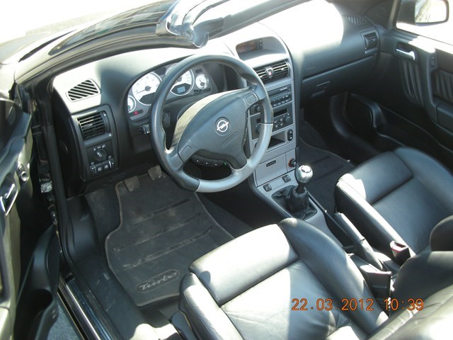 OPEL Astra Cabriolet 2.0i 16V Turbo-image-4