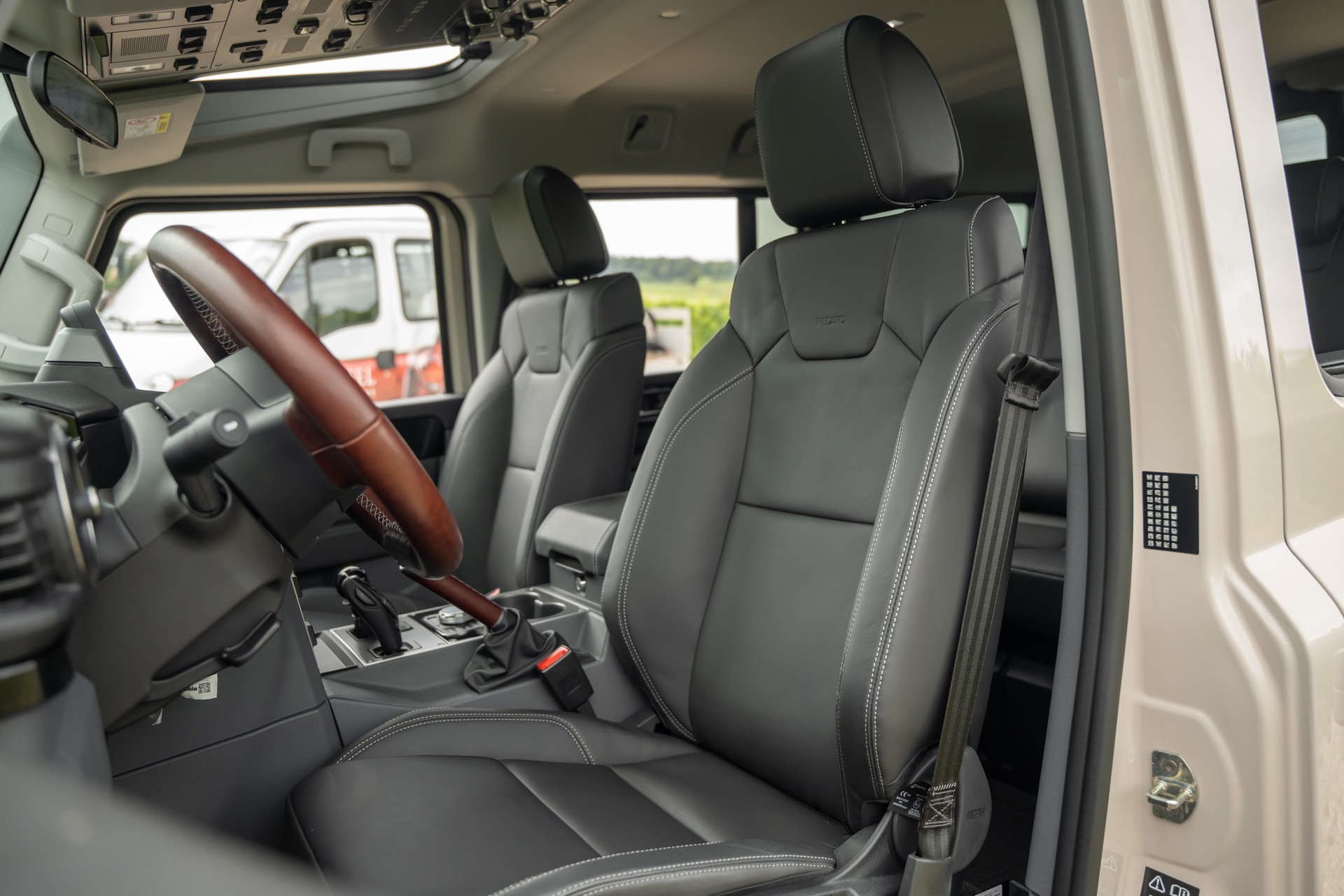 INEOS Grenadier 3.0 Fieldmaster Edition-image-9