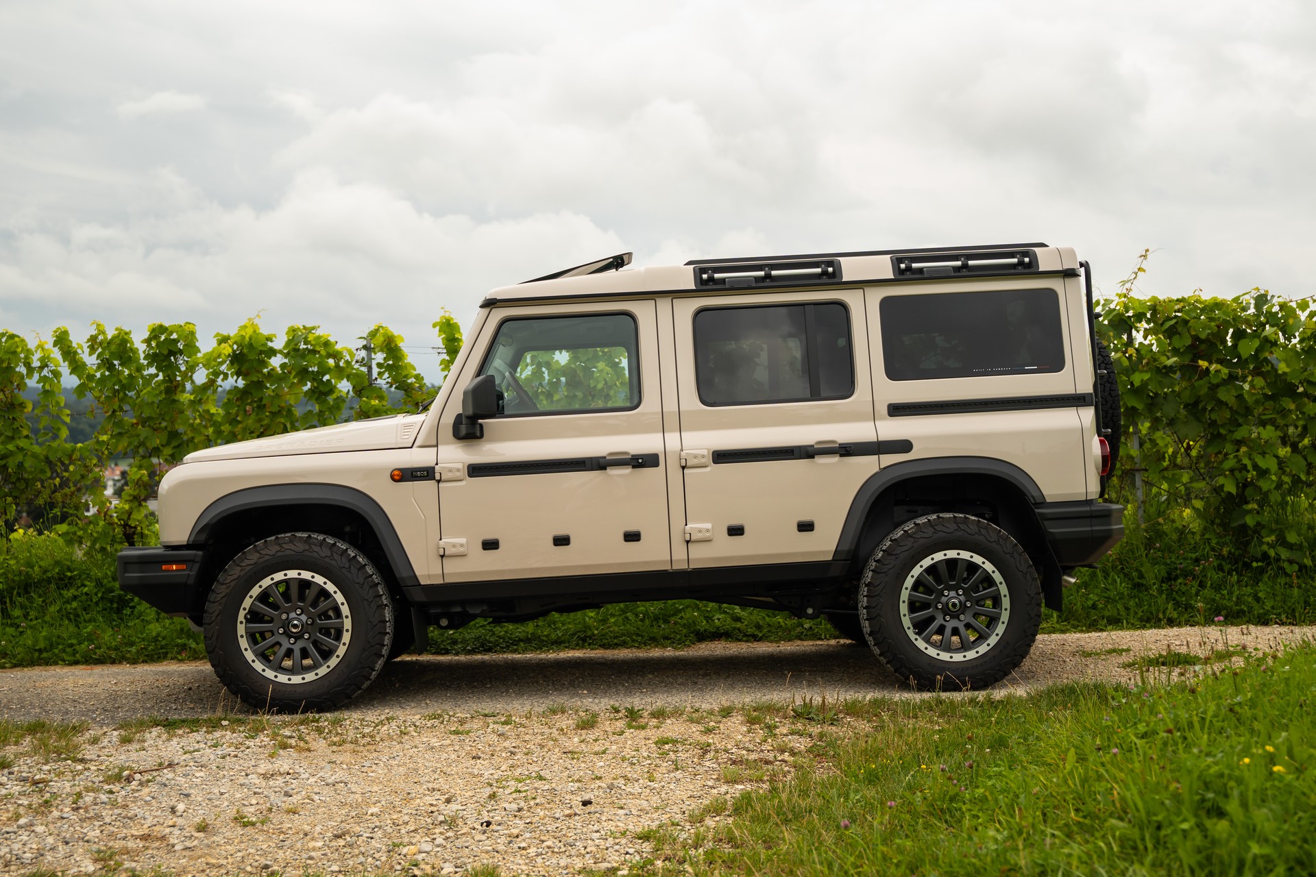 INEOS Grenadier 3.0 Fieldmaster Edition-showroom-element-3