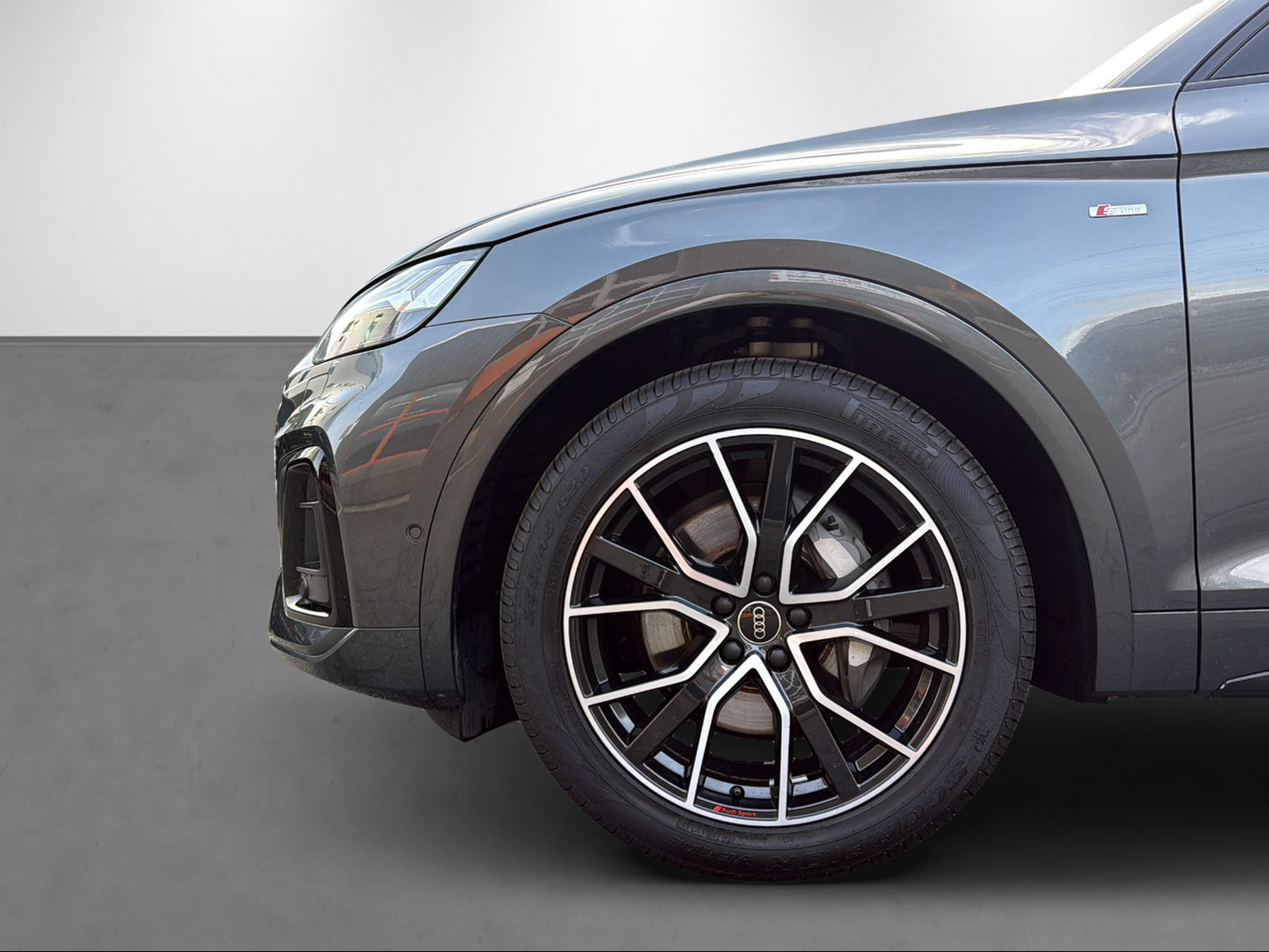 AUDI Q5 2.0 55 TFSI e S Line quattro S-Tronic-showroom-element-3