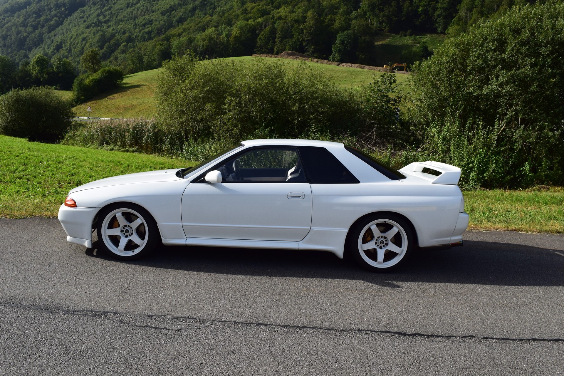 NISSAN Skyline R32 GTR *600PS*-image-3