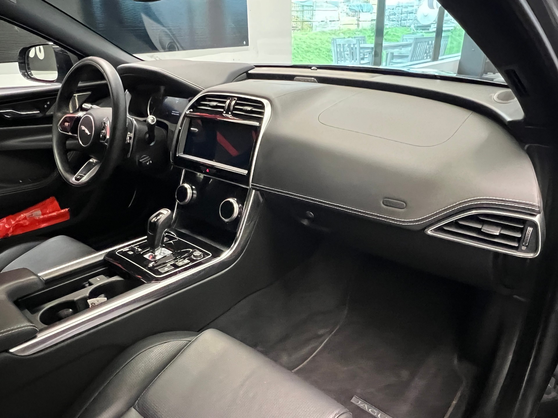 JAGUAR XE 2.0d RDynamic Edition 204 AWD Automat À vendre