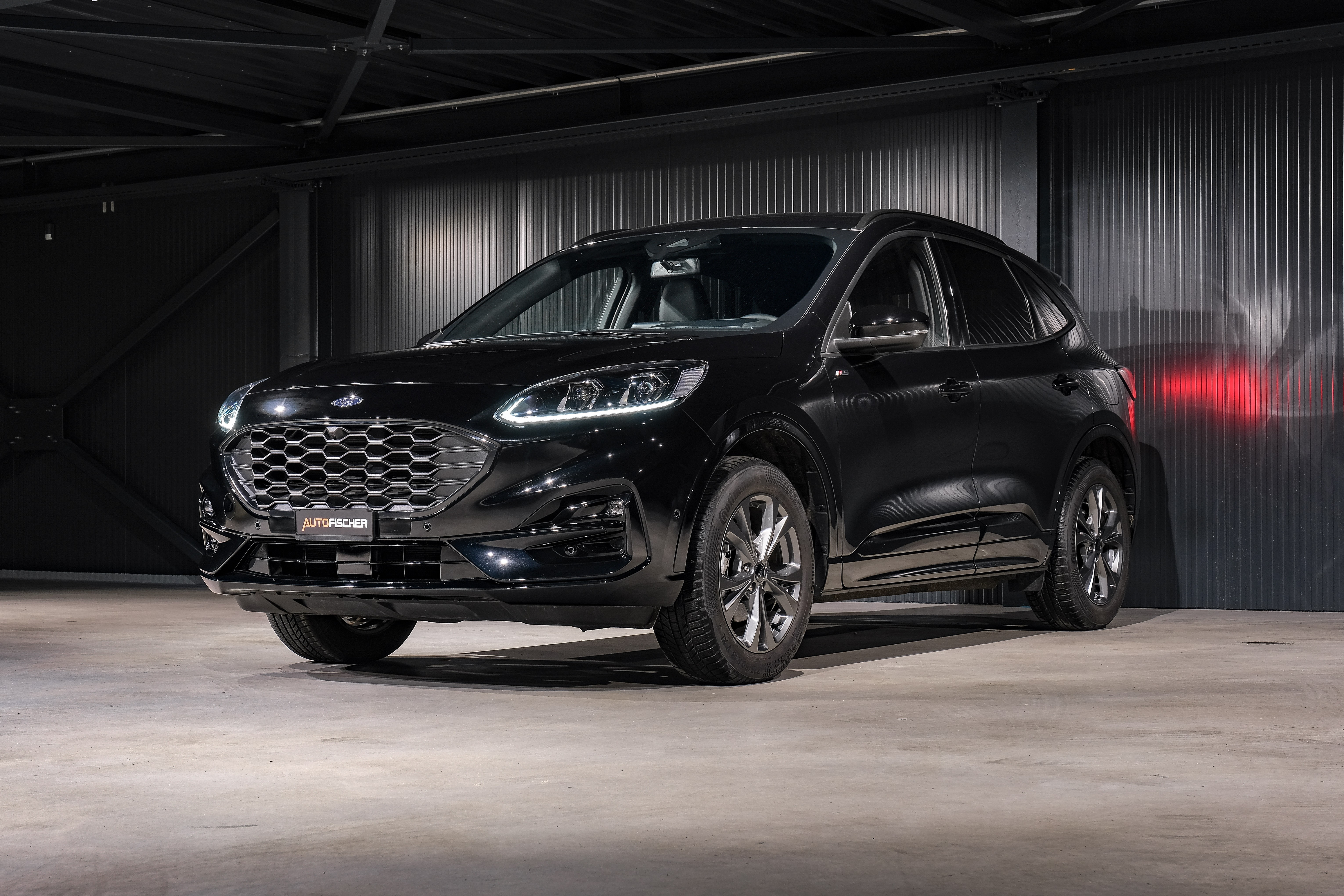 FORD Kuga 2.5 (SUV / Geländewagen) Ford FORD Kuga 2.5 (SUV / Geländewagen)