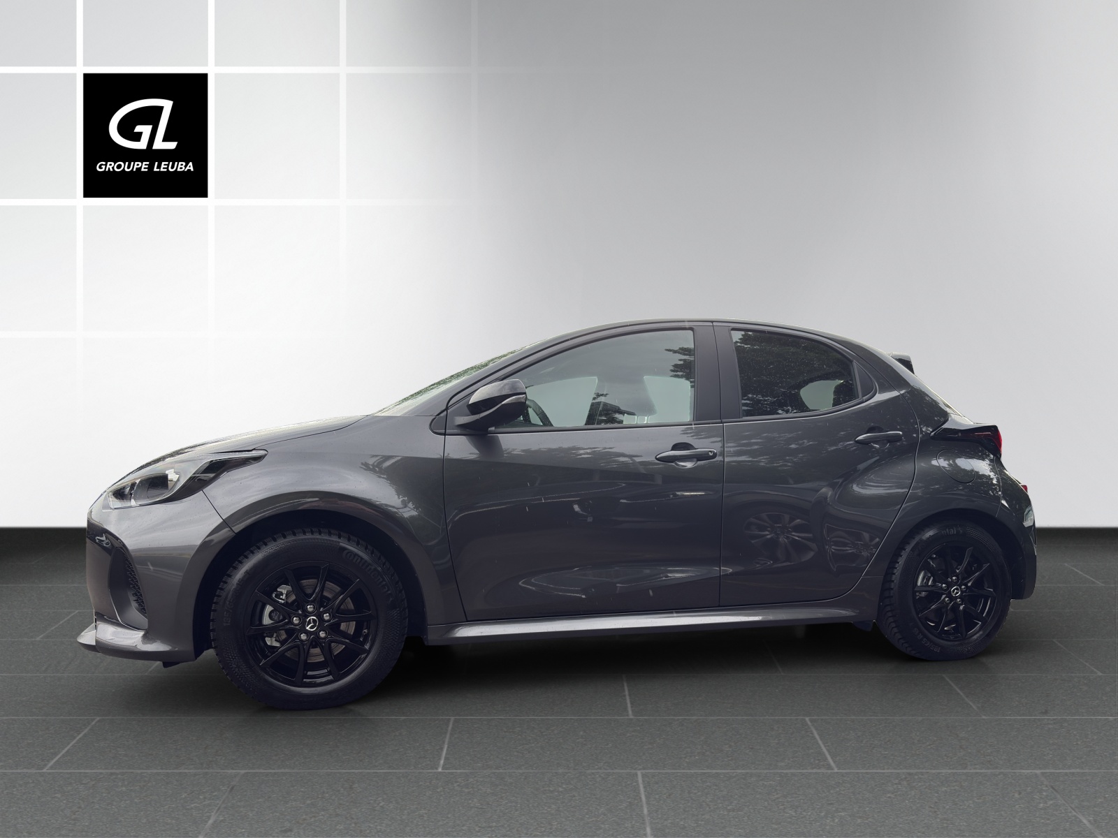 MAZDA 2 Hybrid Centre-line-showroom-element-2