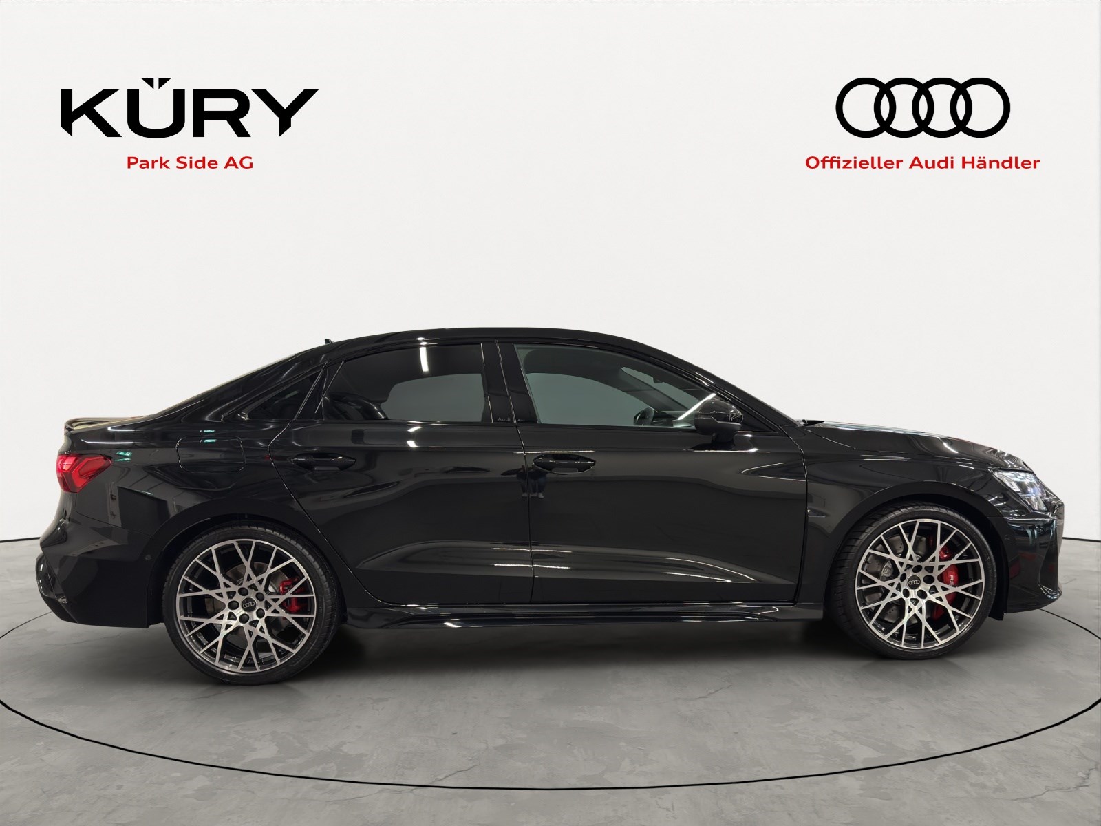 AUDI RS3 Limousine 2.5 TSI quattro S-tronic-showroom-element-2