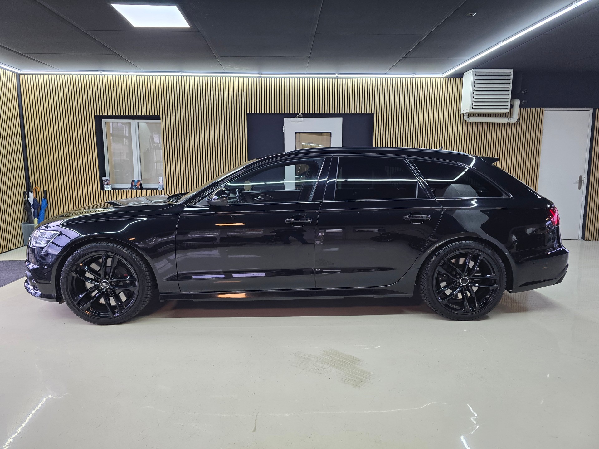 AUDI S6 Avant 4.0 TFSI V8 ''ABT'' quattro S-tronic-showroom-element-3