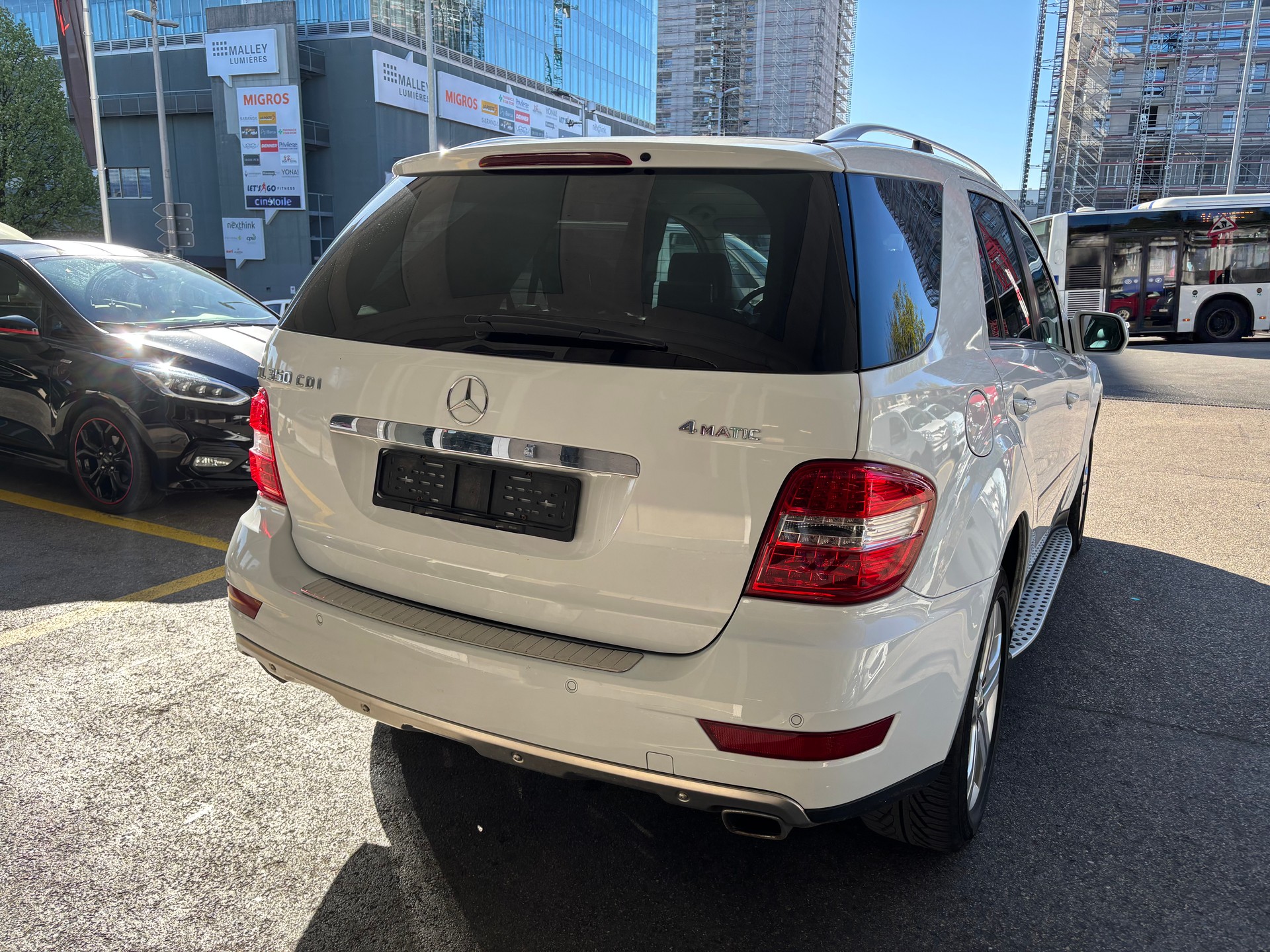 MERCEDES-BENZ ML 350 (320) CDI 4Matic 7G-Tronic-showroom-element-3