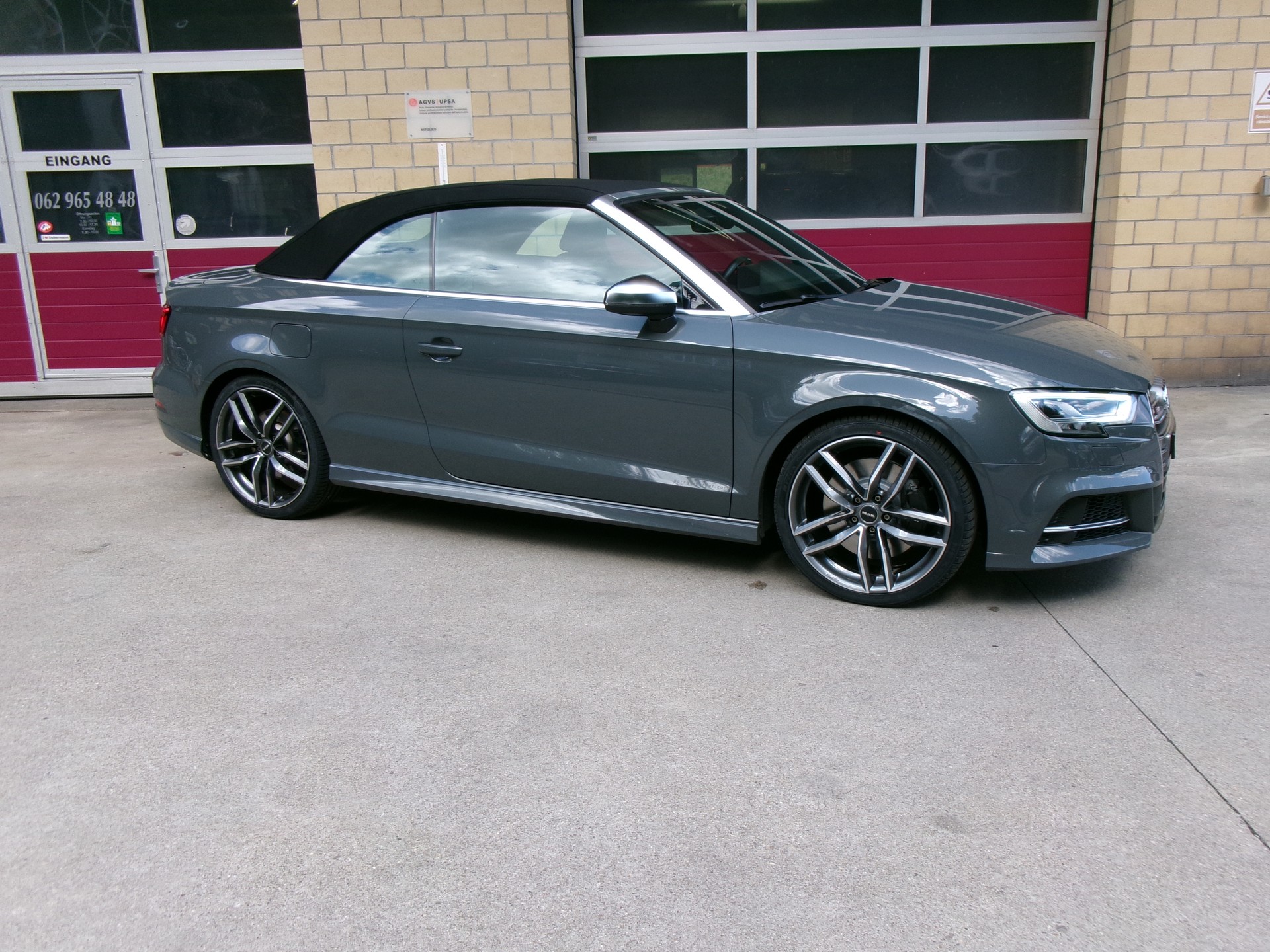 AUDI S3 Cabriolet 2.0 TFSI quattro S-tronic-showroom-element-1