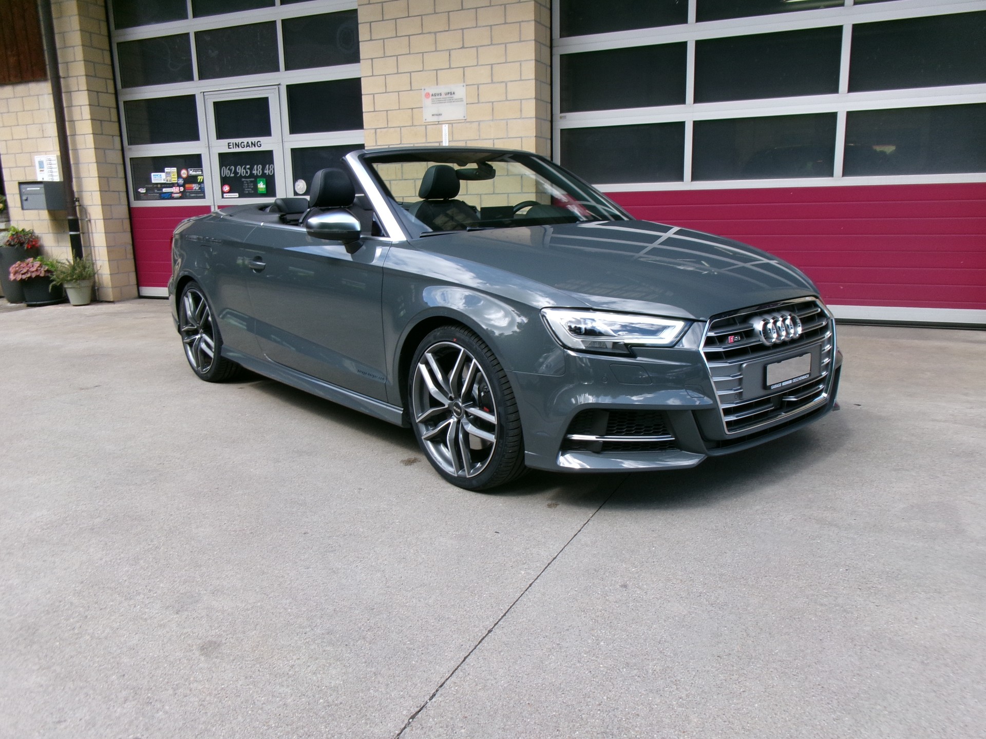 AUDI S3 Cabriolet 2.0 TFSI quattro S-tronic-showroom-element-3