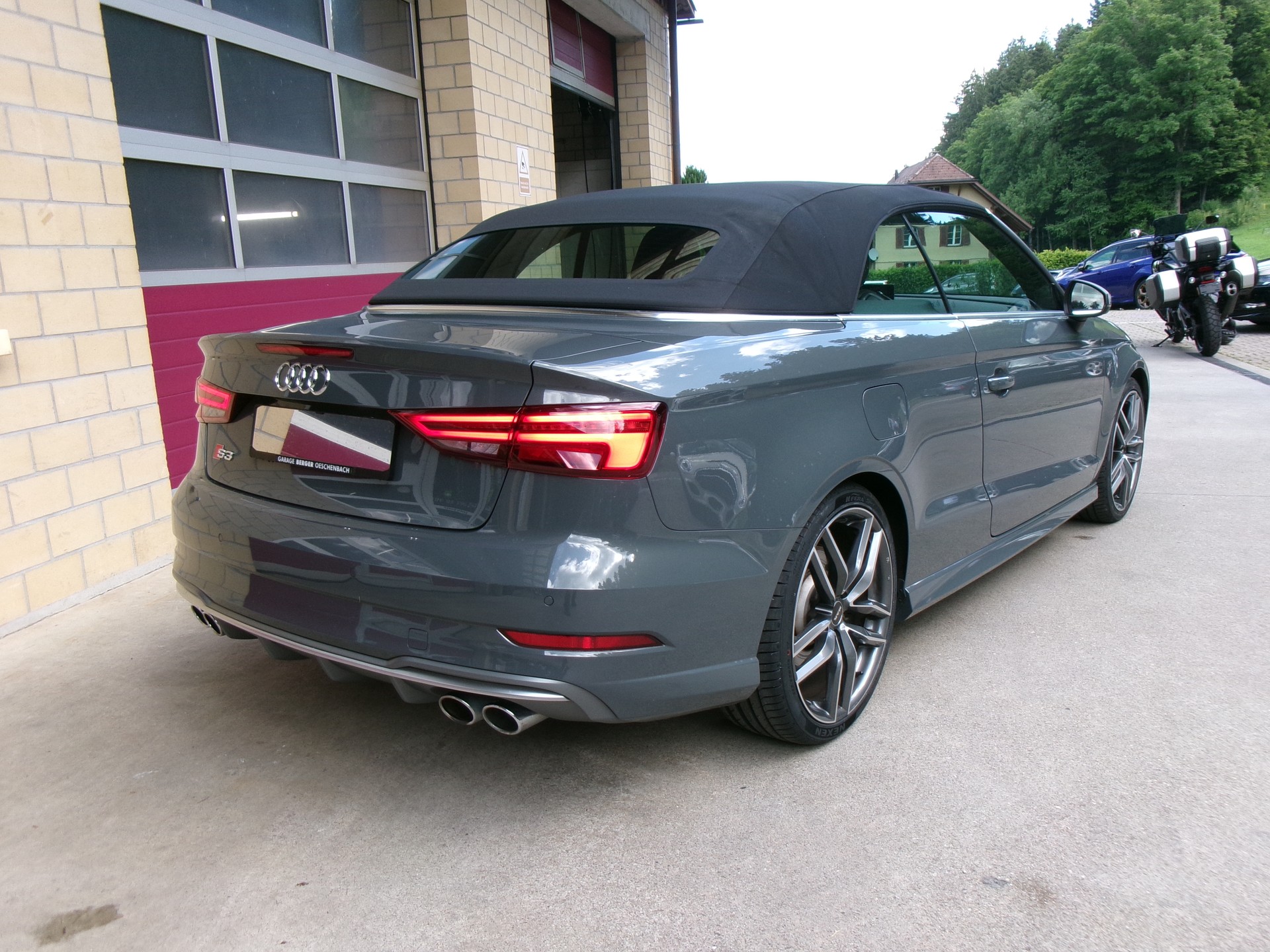 AUDI S3 Cabriolet 2.0 TFSI quattro S-tronic-showroom-element-2