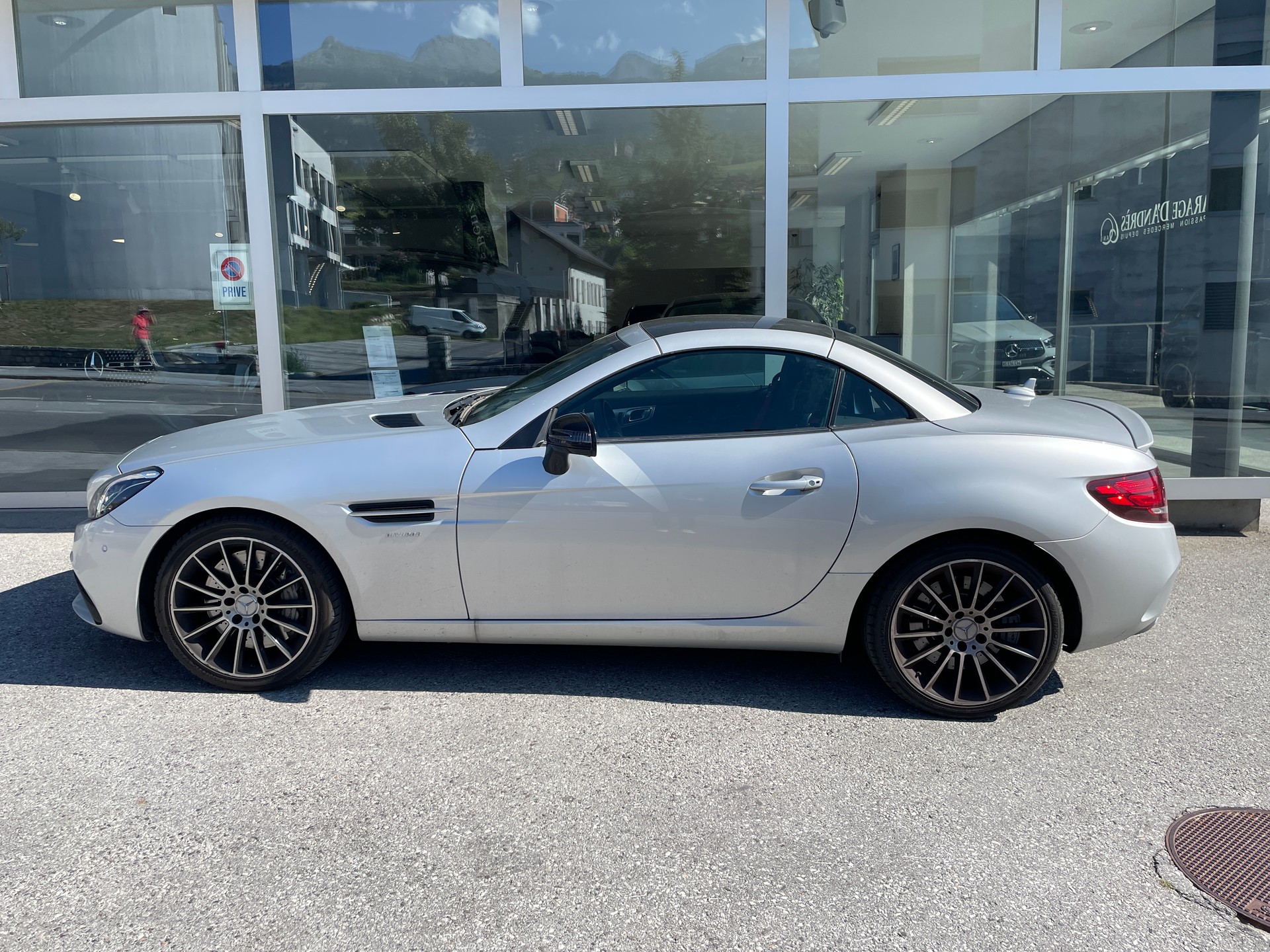 MERCEDES-BENZ SLC 43 AMG 9G-Tronic-showroom-element-2