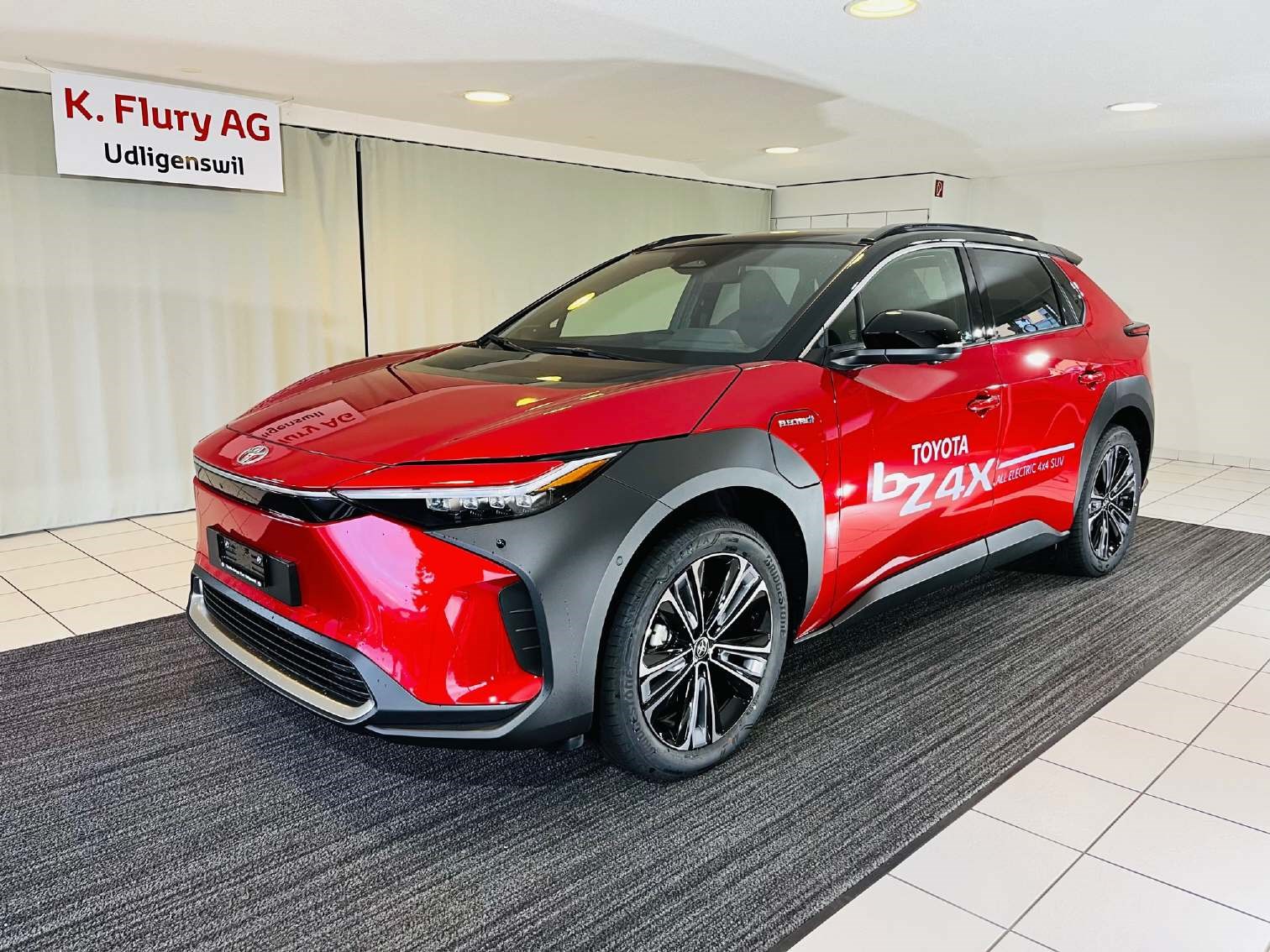 TOYOTA bZ4X Premium (SUV / Geländewagen) Toyota TOYOTA bZ4X Premium (SUV / Geländewagen)