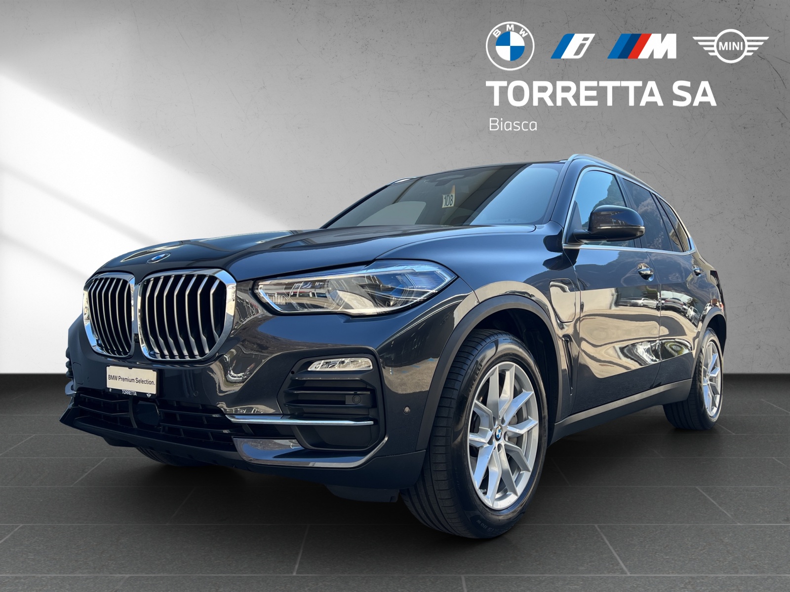 BMW X5 xDrive45e Steptronic-image-0