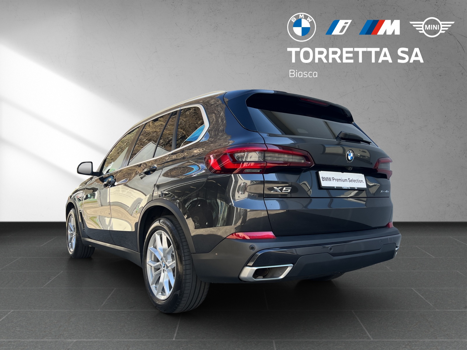 BMW X5 xDrive45e Steptronic-image-2