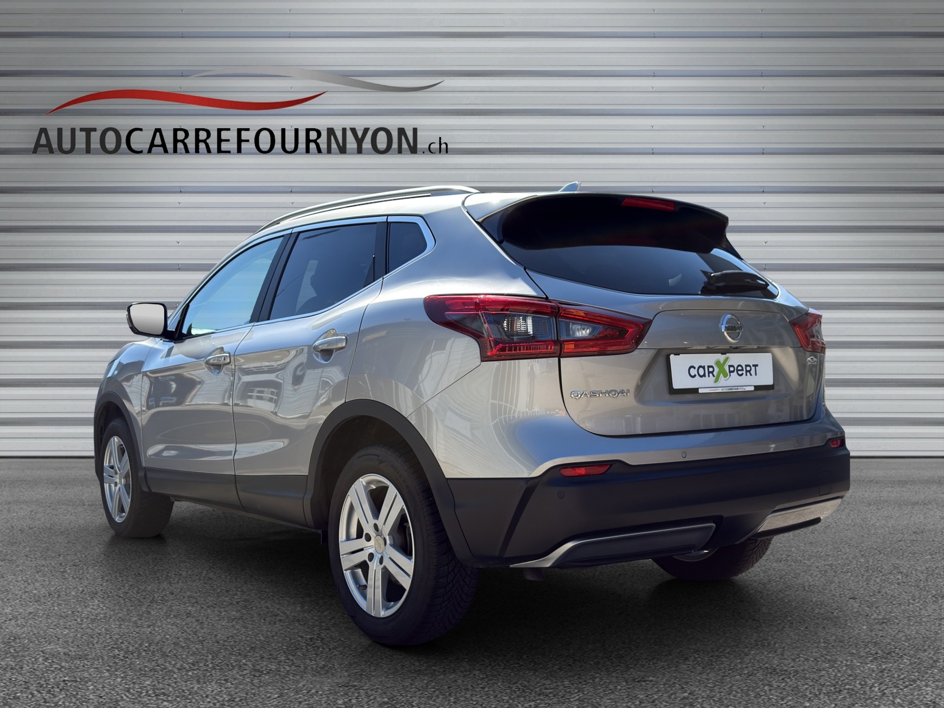 NISSAN Qashqai 1.3 DIG-T tekna DCT-showroom-element-3