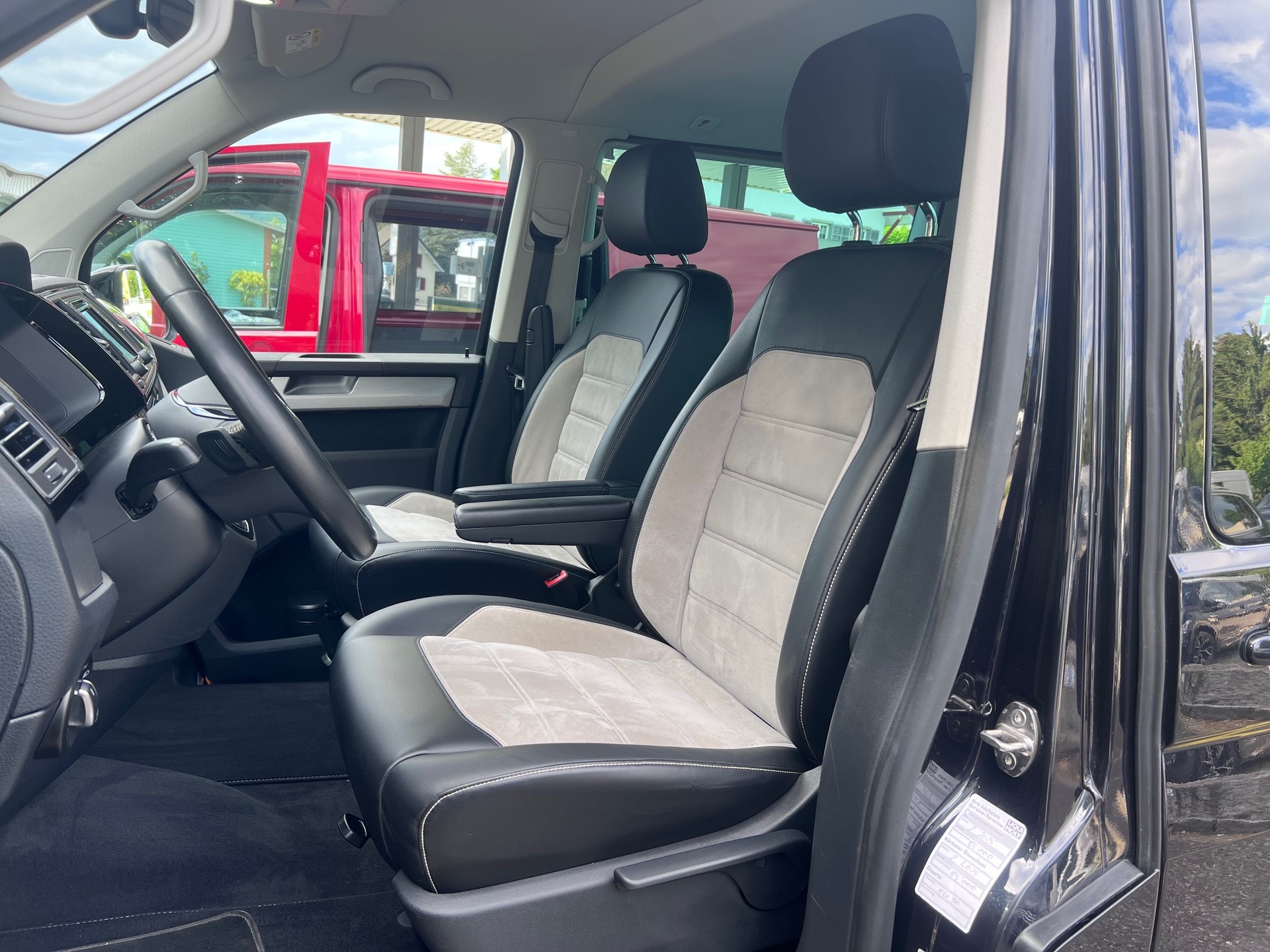 VW T6 Multivan 2.0 TSI CL Gen. Six 4Motion DSG-showroom-element-3