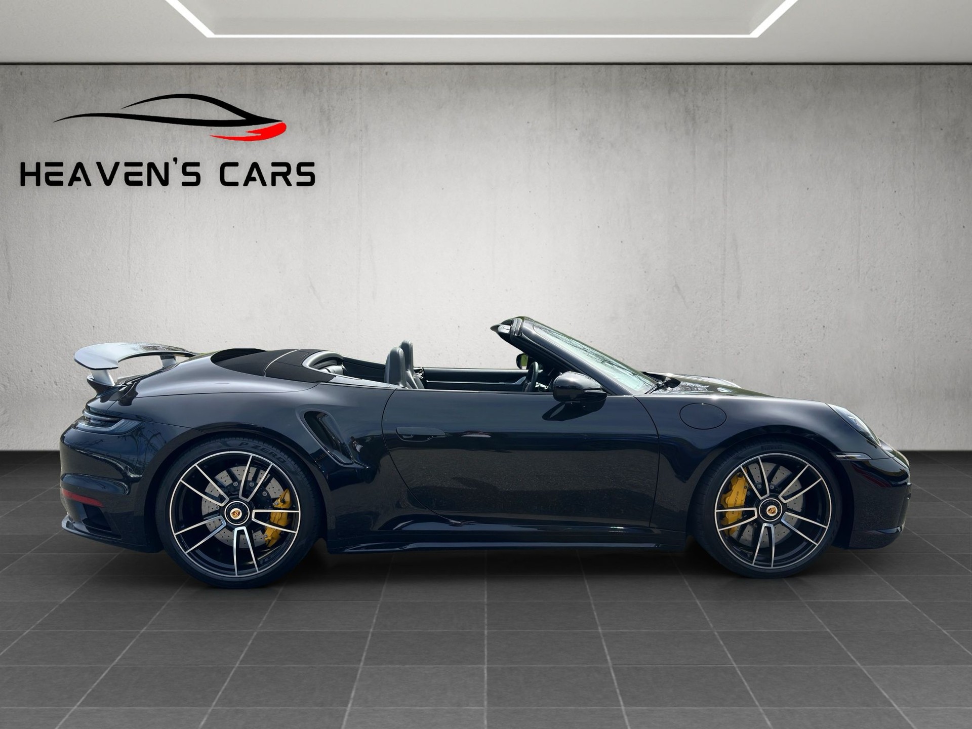 PORSCHE 911 Turbo S Cabriolet PDK-showroom-element-1