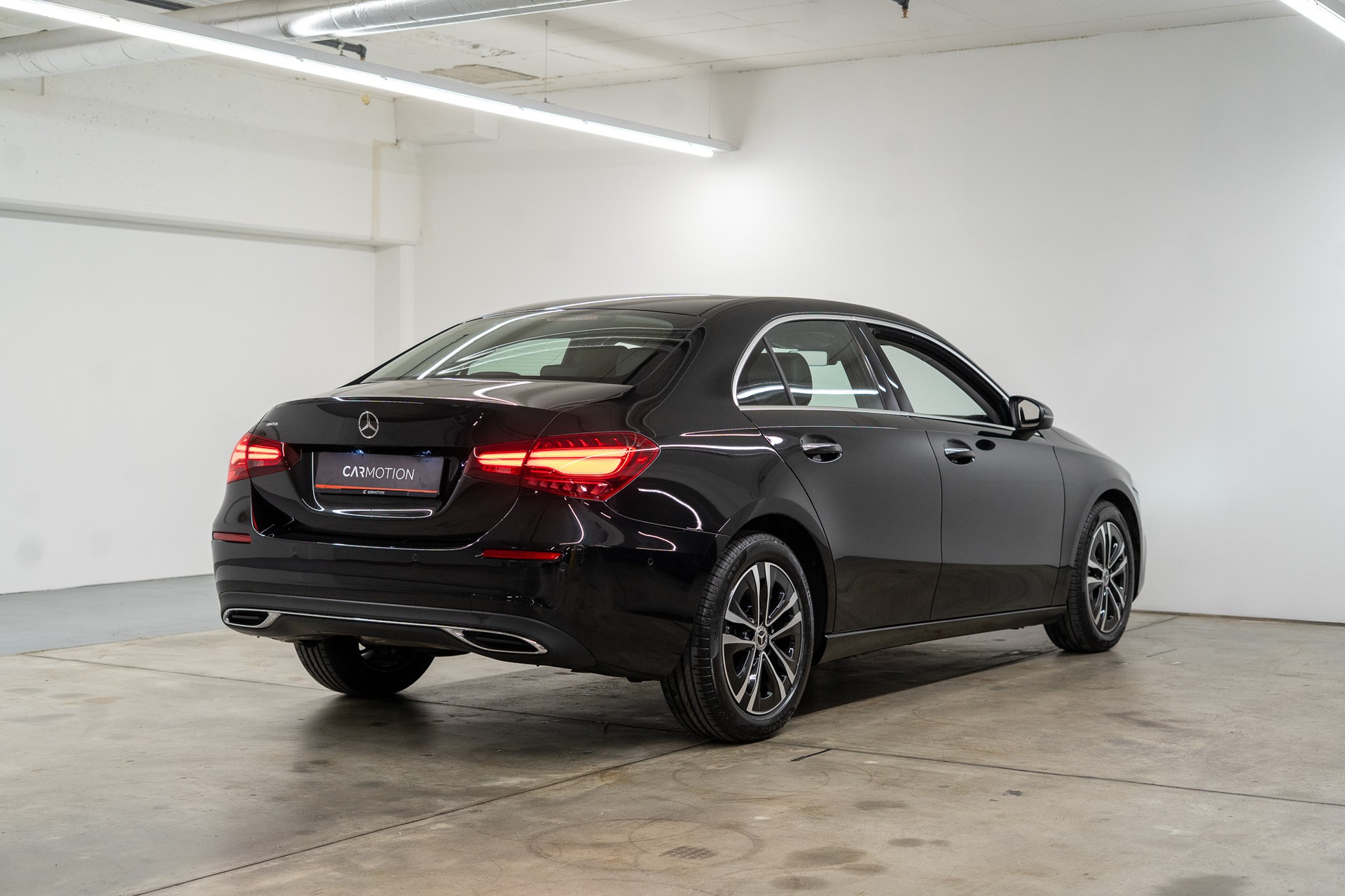 MERCEDES-BENZ A 180 Progressive Limousine*FACELIFT*-showroom-element-3