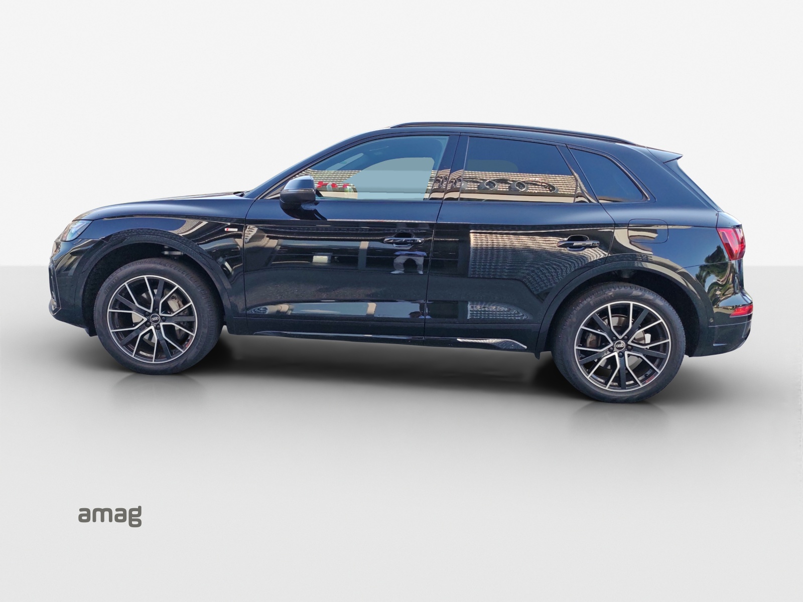 AUDI Q5 50 TFSI e PHEV S line quattro S-tronic-showroom-element-1