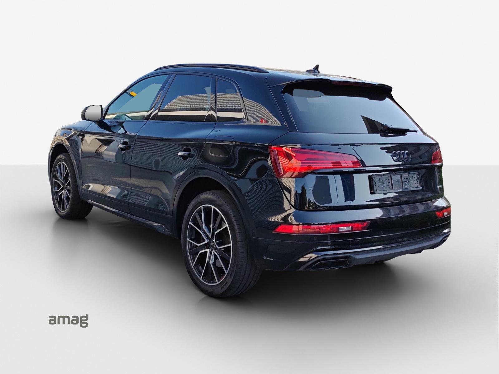 AUDI Q5 50 TFSI e PHEV S line quattro S-tronic-showroom-element-2