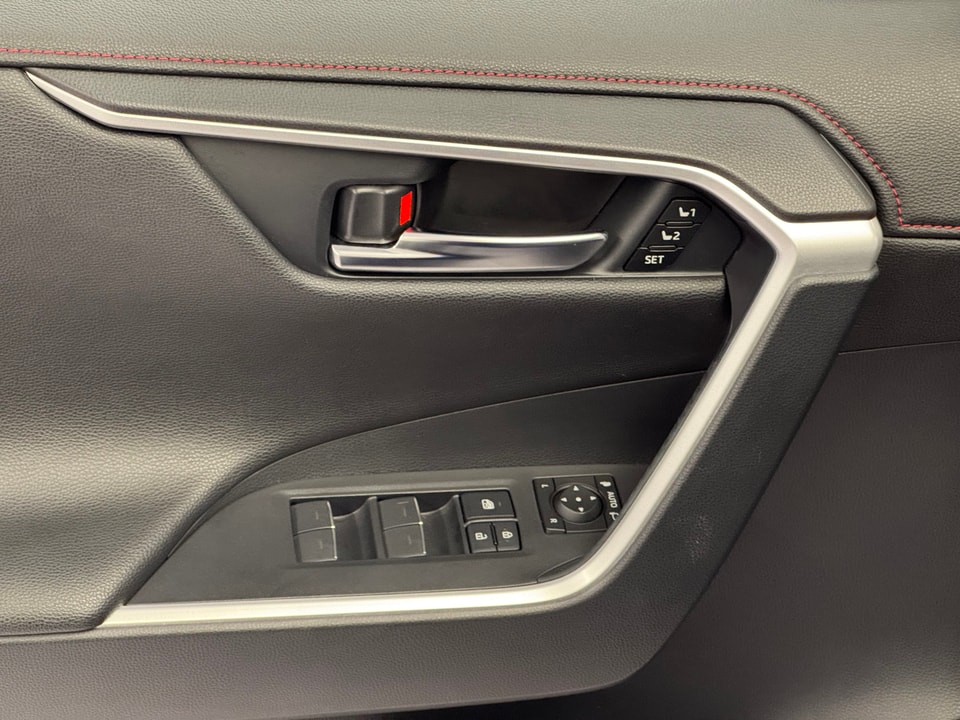 RAV-4 Plug-in Hybrid 2.5 Platinum AWD-i