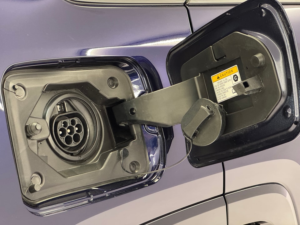 RAV-4 Plug-in Hybrid 2.5 Platinum AWD-i
