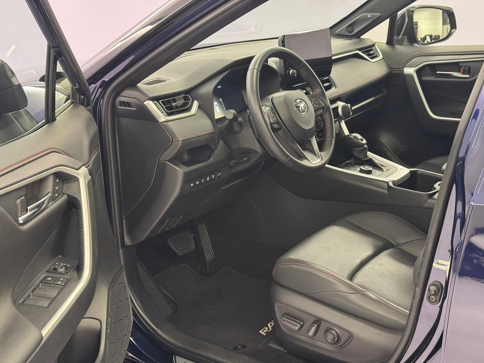 RAV-4 Plug-in Hybrid 2.5 Platinum AWD-i