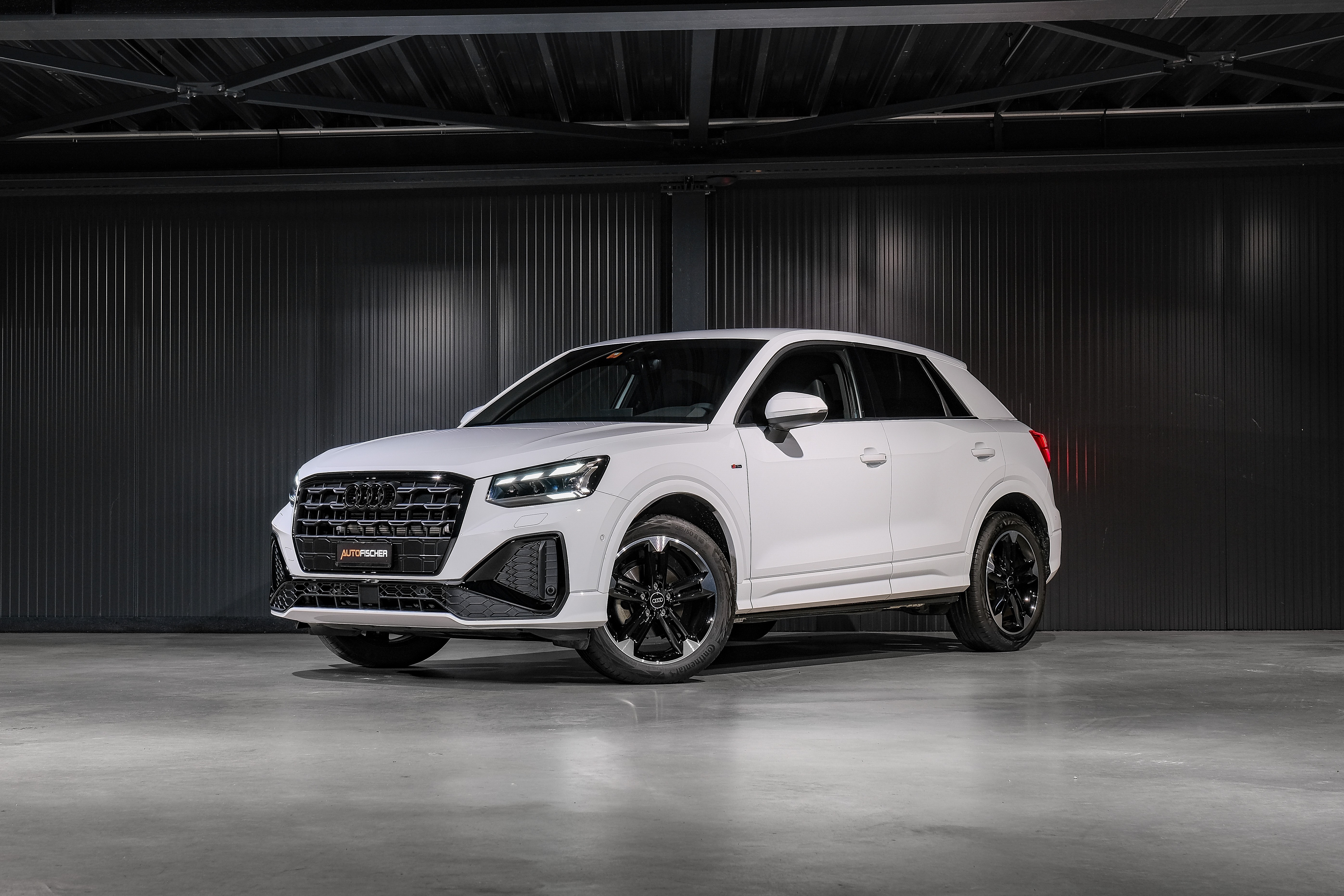 AUDI Q2 35 TFSI S line S-tronic (SUV / GelÃ¤ndewagen)