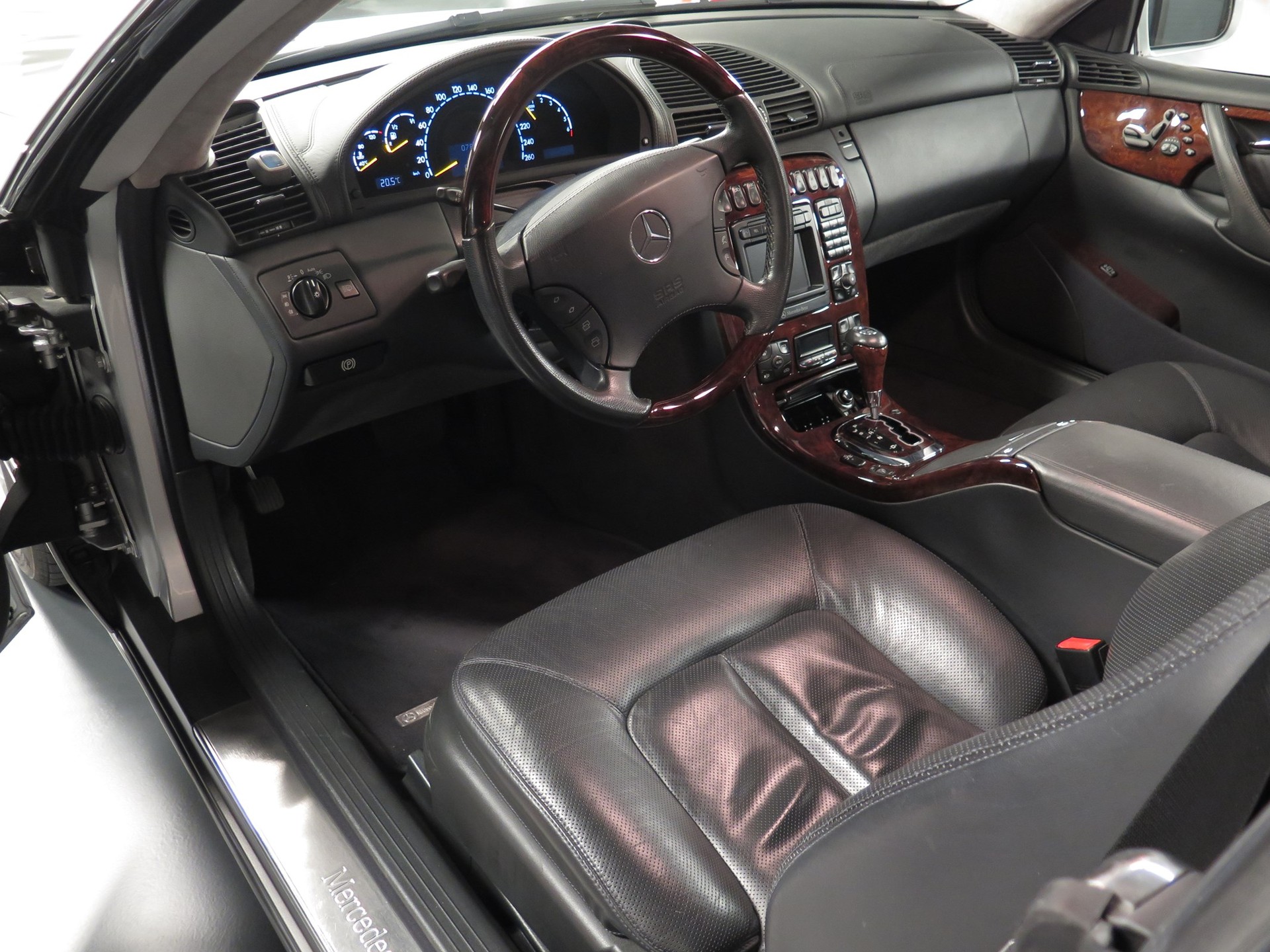 MERCEDES-BENZ CL 500 Automatic-image-6