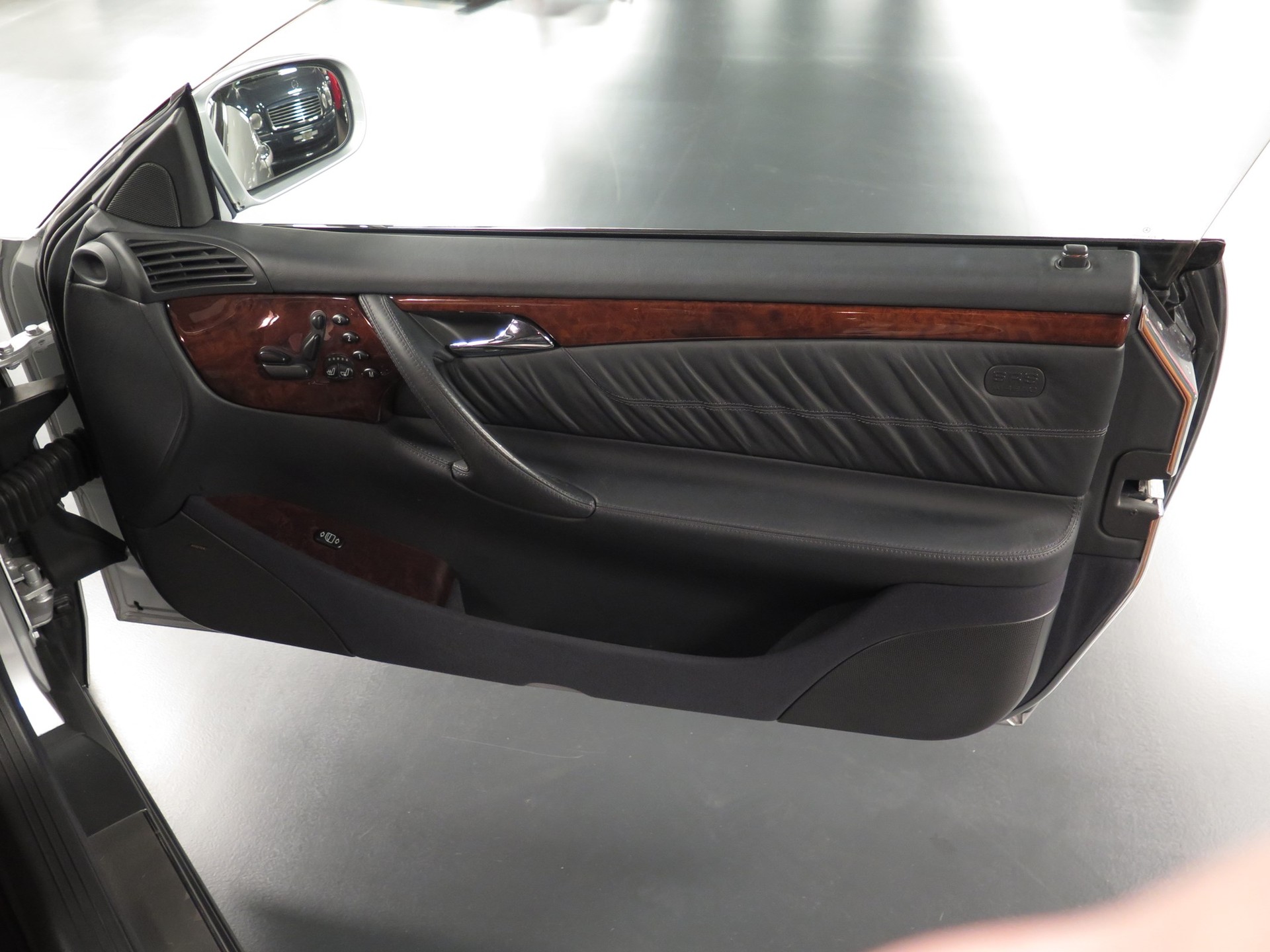 MERCEDES-BENZ CL 500 Automatic-image-5