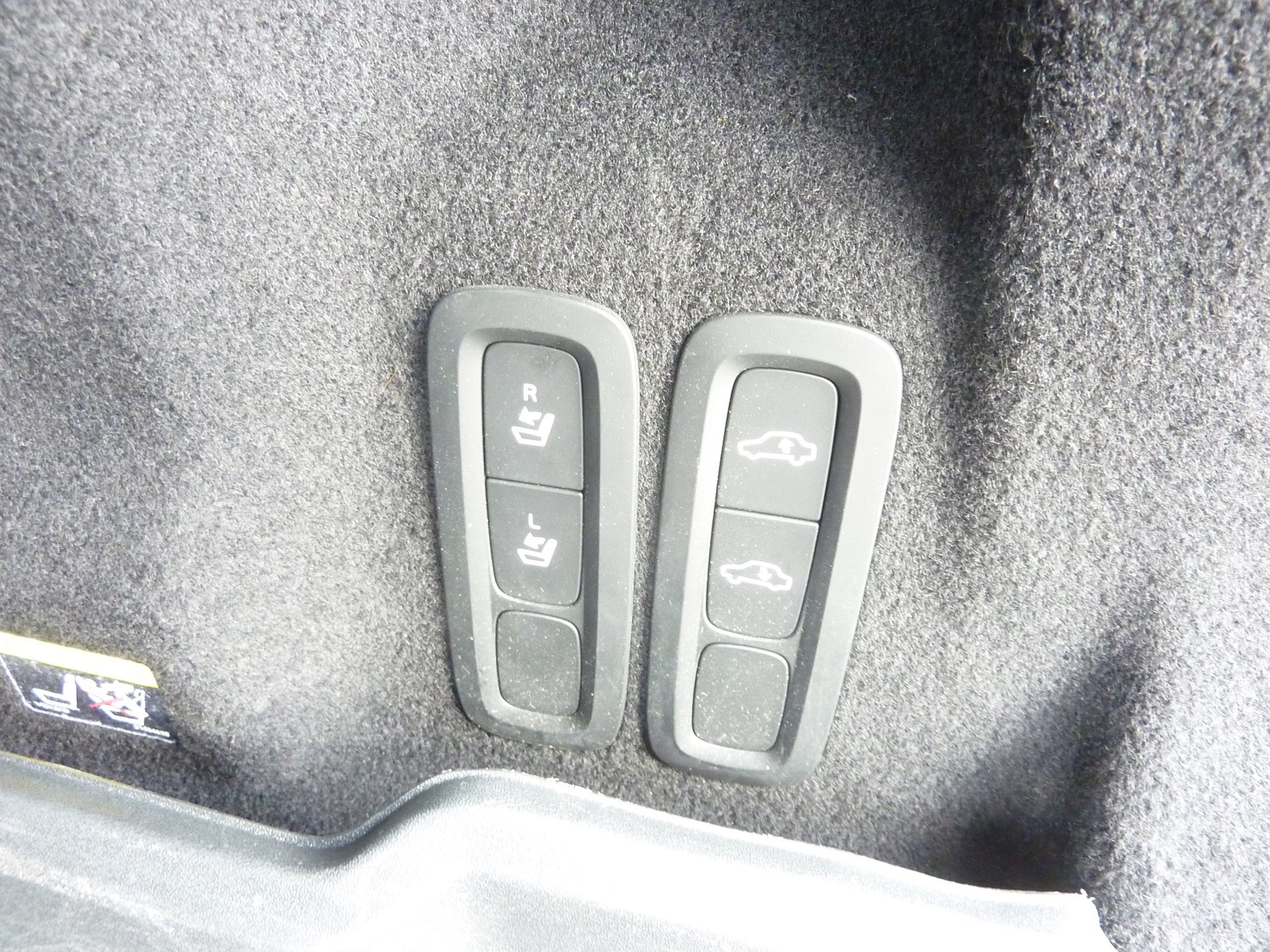 VOLVO XC60 T8 eAWD Inscription Geartronic-image-14