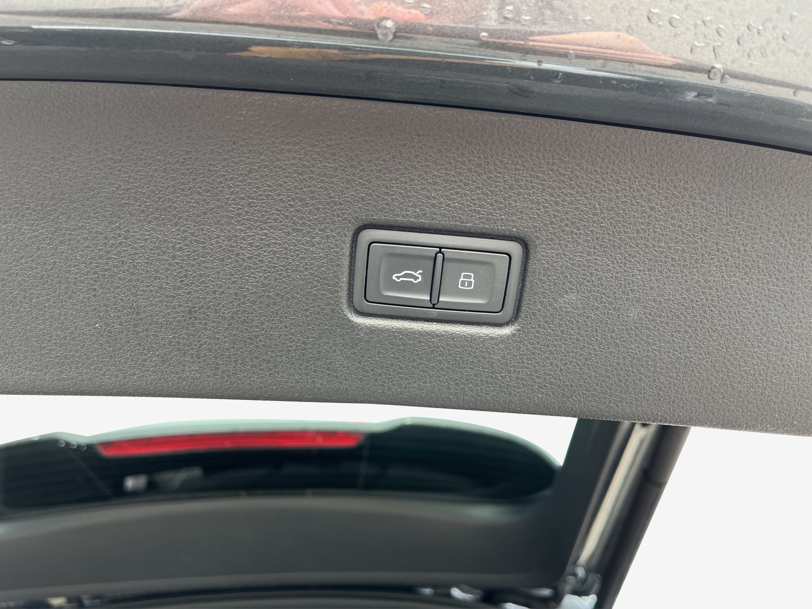 AUDI Q5 Sportback 55 TFSI e PHEV S line quattro-image-13