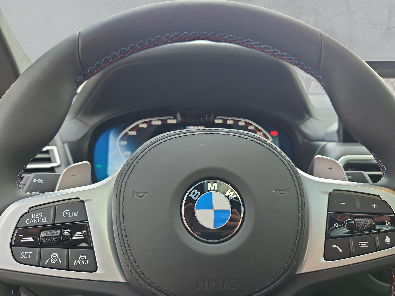 BMW X4 M40i 48V Steptronic-image-18
