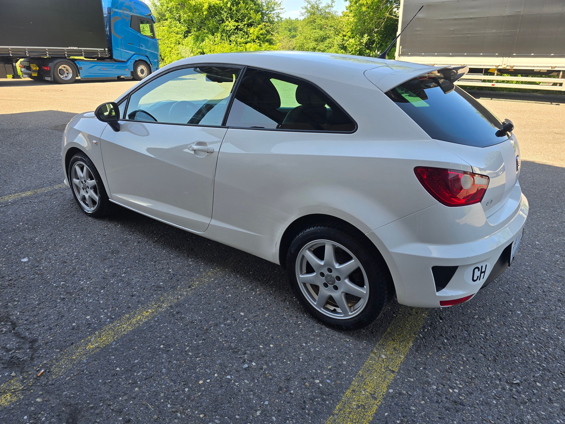 SEAT Ibiza SC 1.4 TSI Cupra DSG-image-4