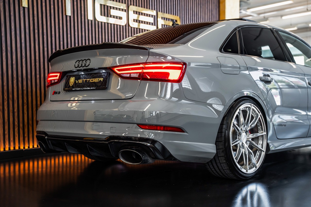 AUDI RS3 APR Limousine 2.5 TSI quattro S-tronic-image-6