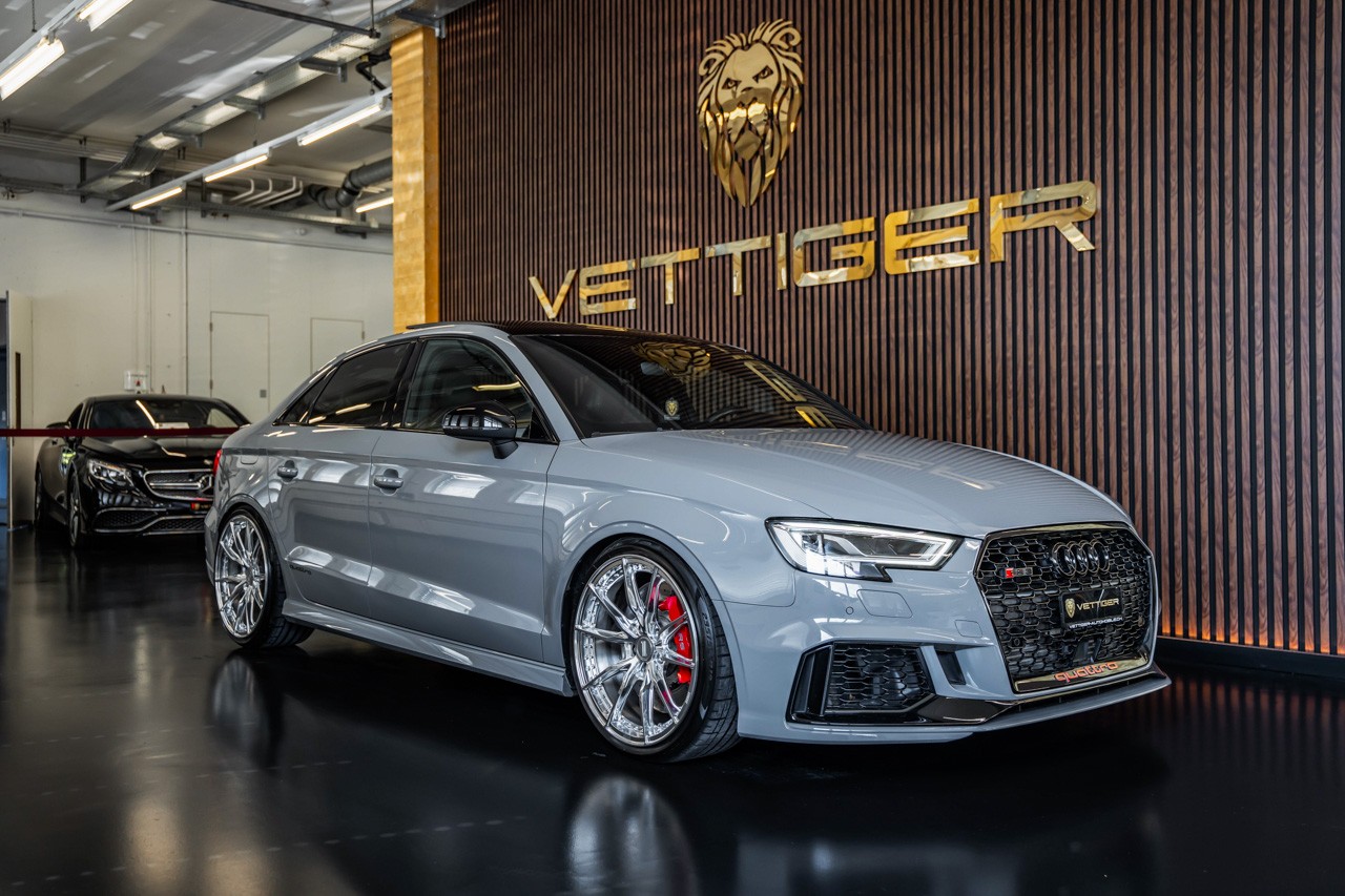 AUDI RS3 APR Limousine 2.5 TSI quattro S-tronic-image-0